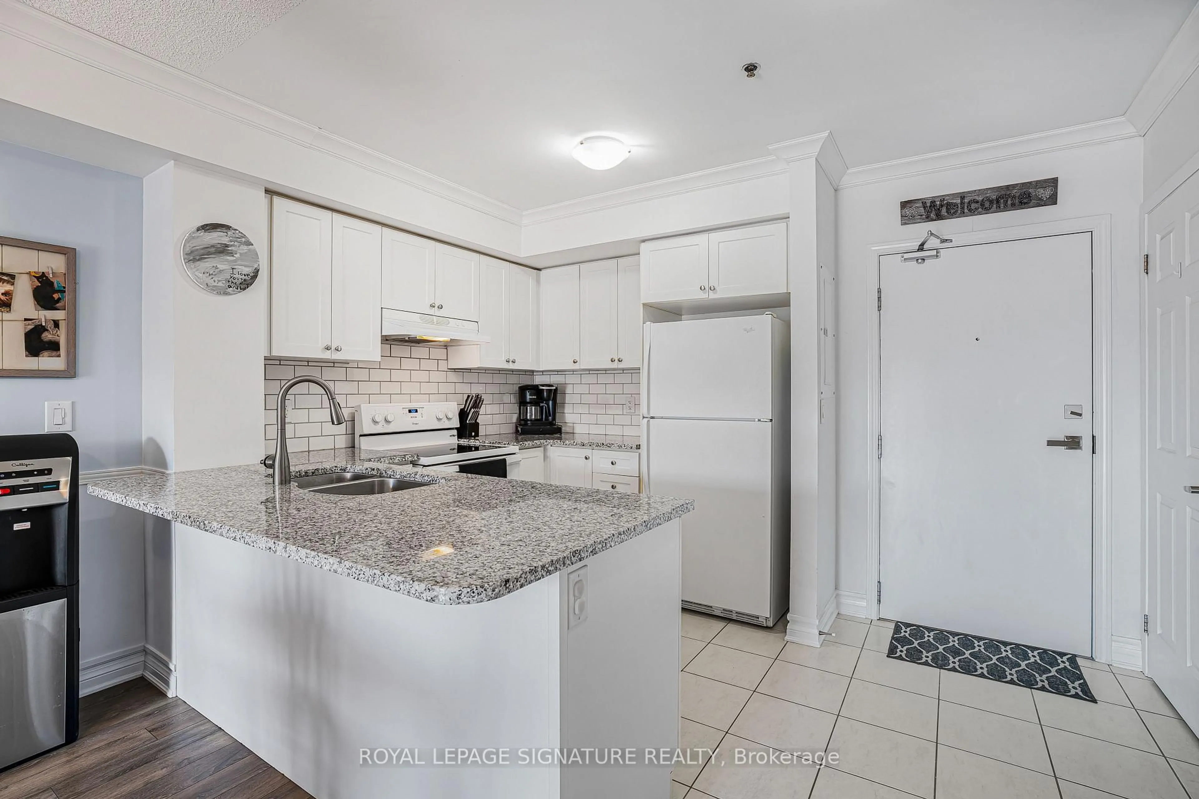 Standard kitchen, ceramic/tile floor for 70 Baycliffe Cres #312, Brampton Ontario L7A 0Z5