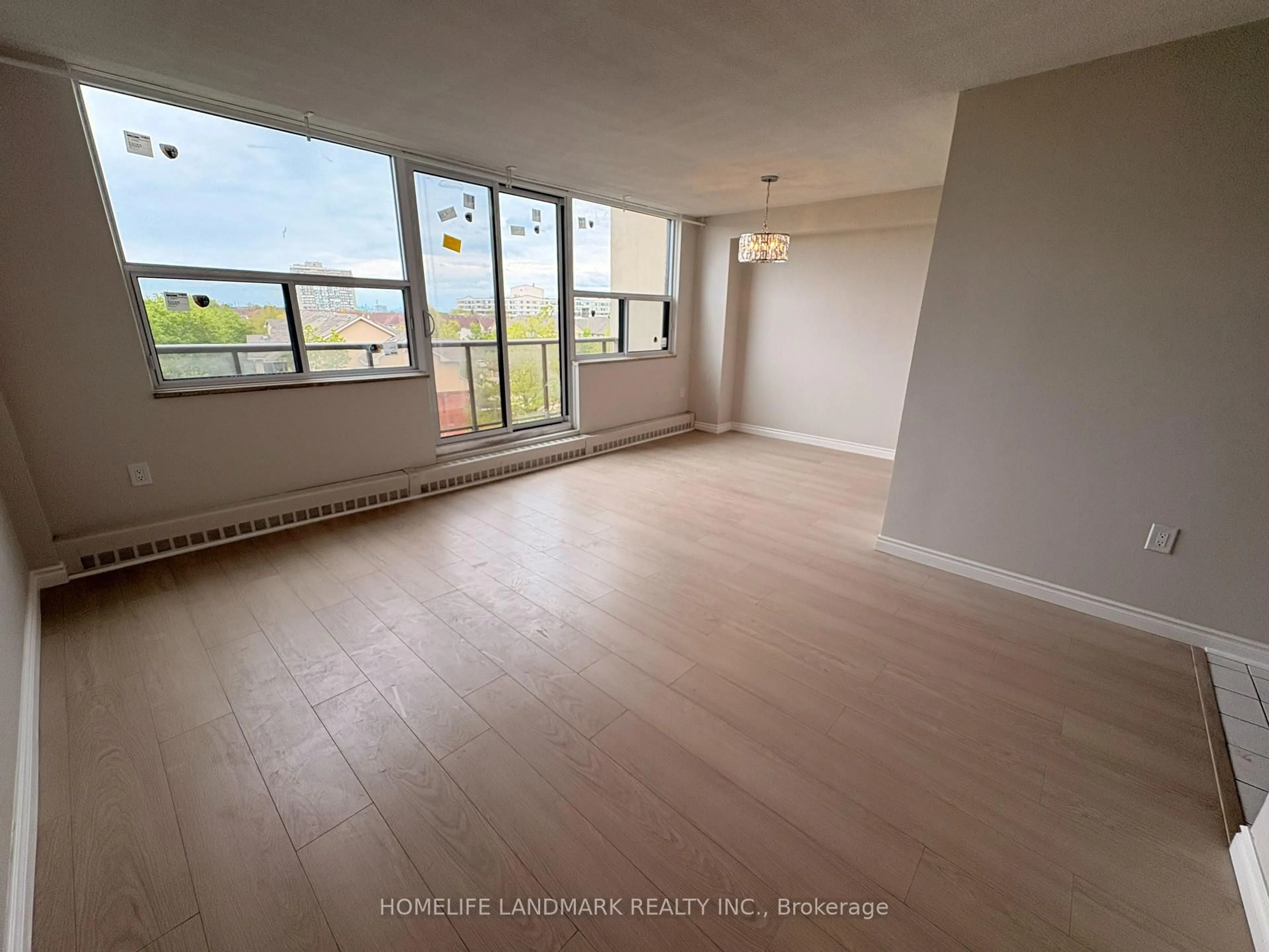 A pic of a room for 1050 Stainton Dr #327, Mississauga Ontario L5C 2T7