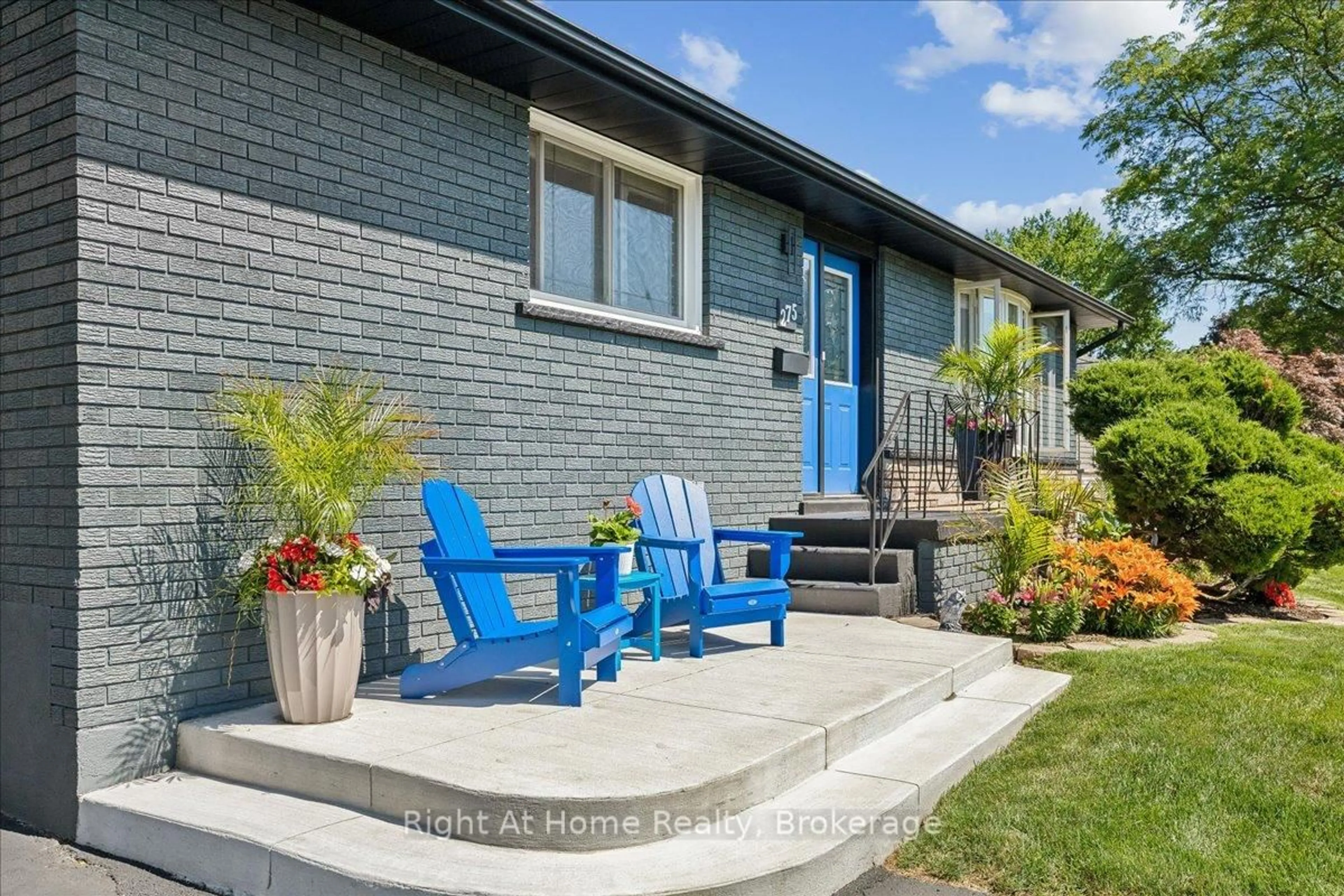 Unknown for 275 Kent Cres, Burlington Ontario L7L 4T2