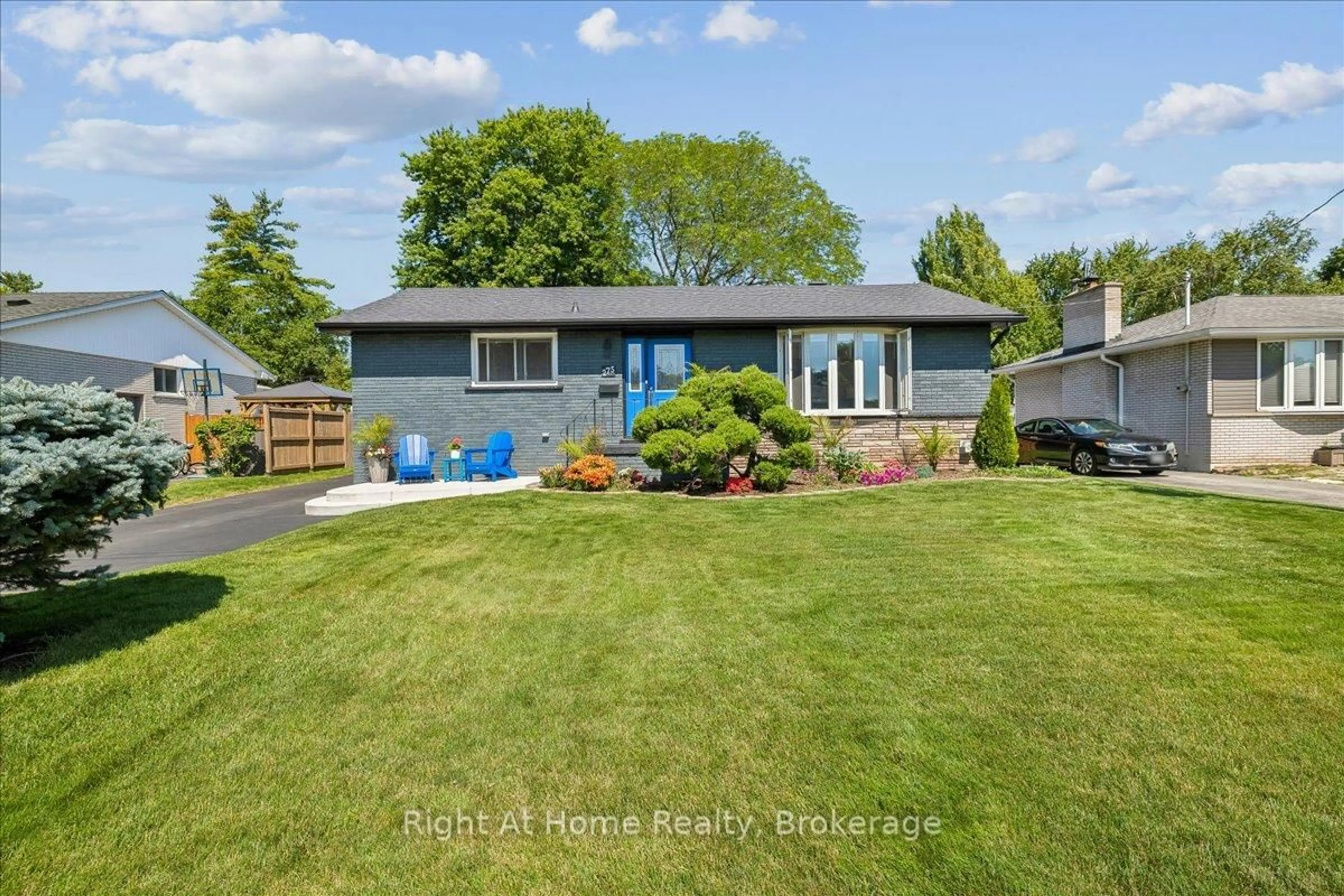 Unknown for 275 Kent Cres, Burlington Ontario L7L 4T2