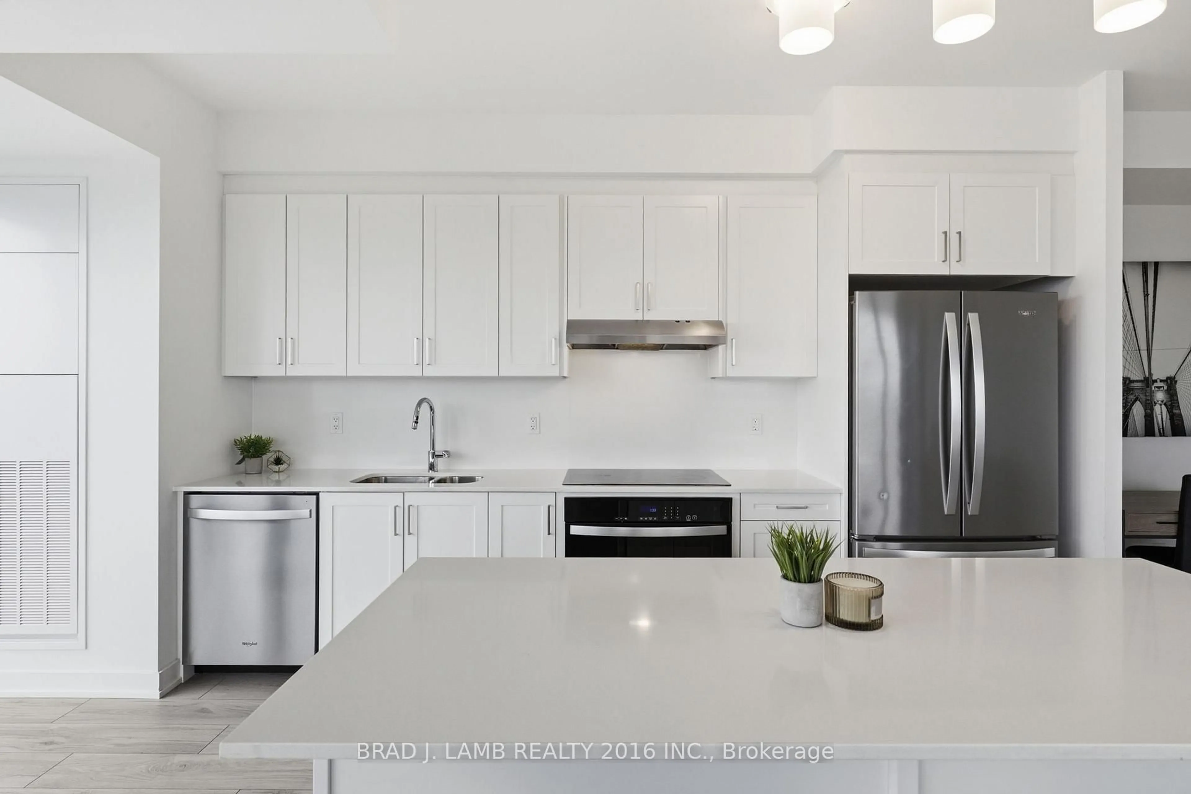 Unknown for 1035 Southdown Rd #1204, Mississauga Ontario L5J 0A2