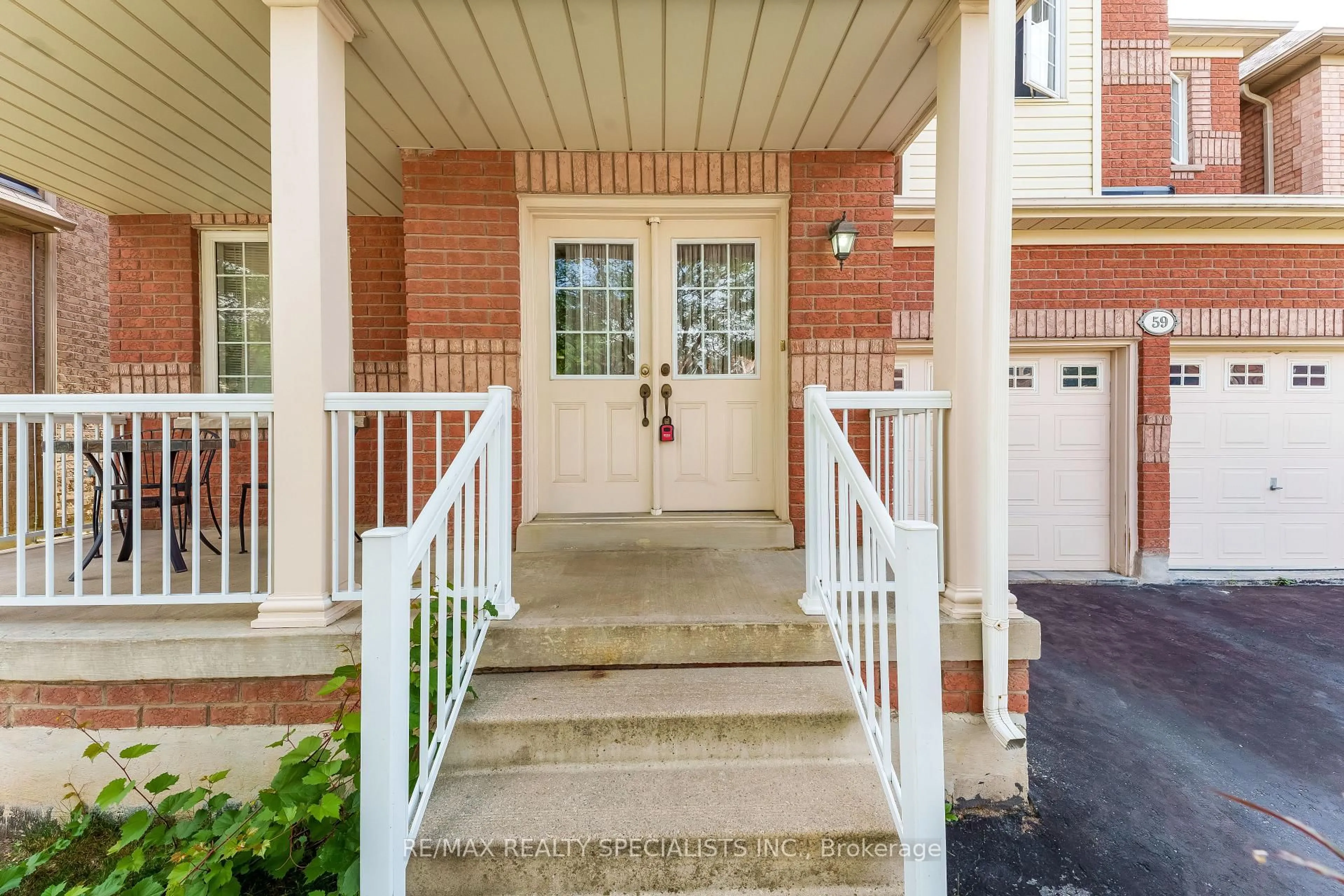 Indoor entryway for 59 Masters Green Cres, Brampton Ontario L7A 3K6