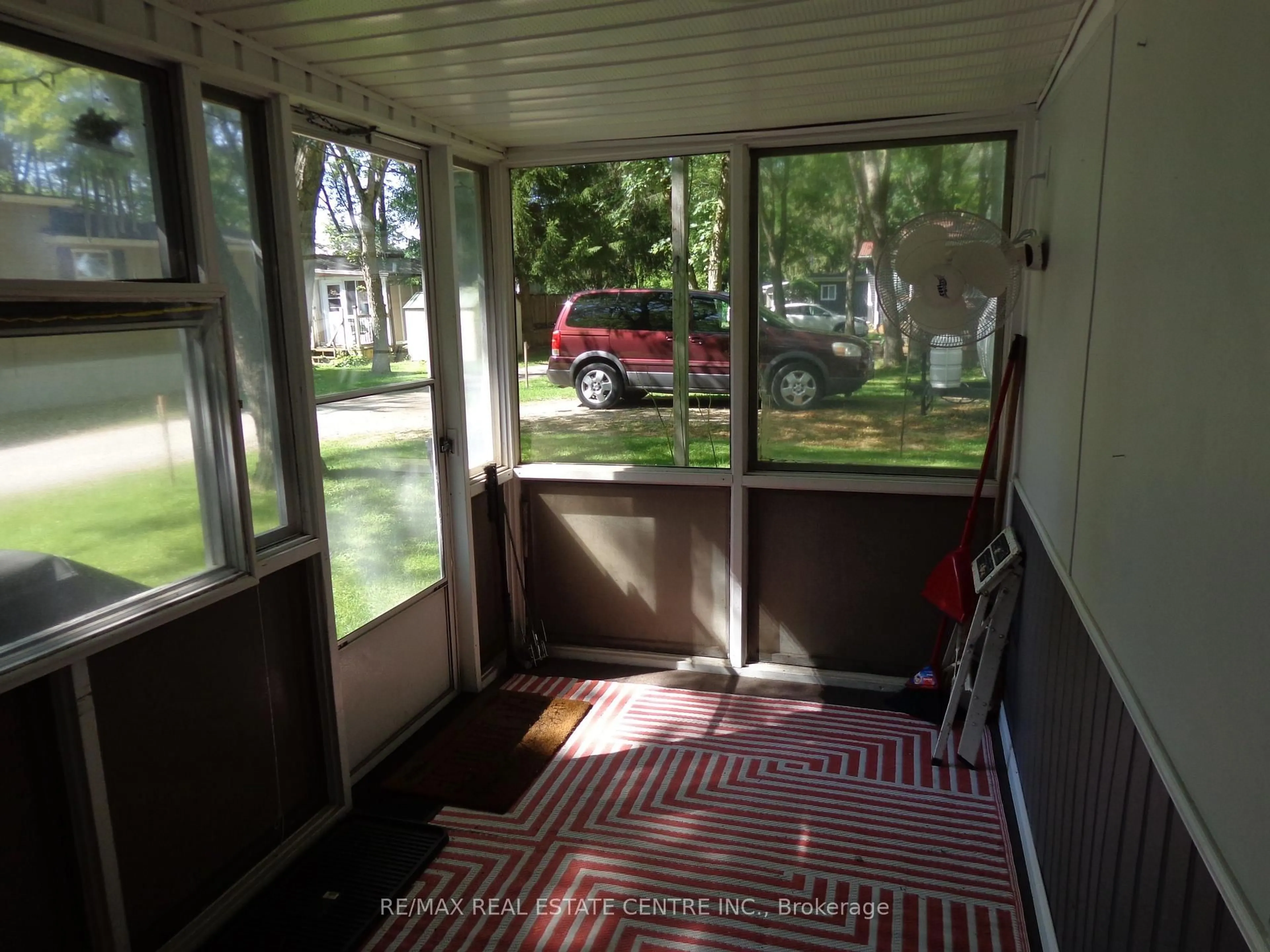 Unknown for 1652 Puddicombre Rd #422, Toronto Ontario N3A 2Z4