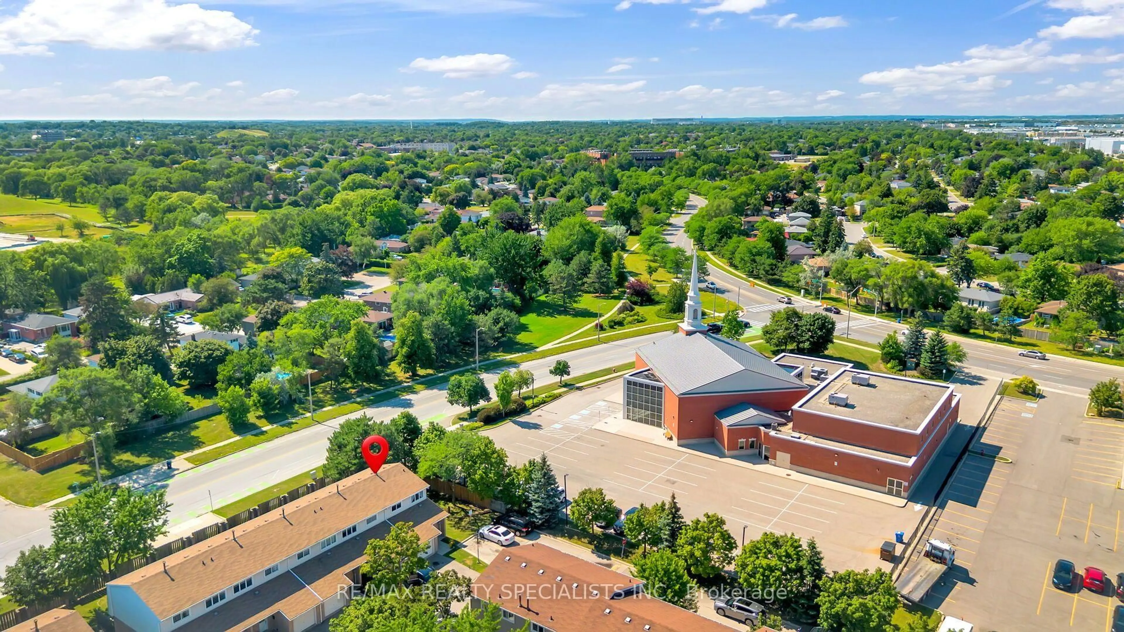 A pic from outside/outdoor area/front of a property/back of a property/a pic from drone, unknown for 155 Enderby Cres, Brampton Ontario L6T 4C7