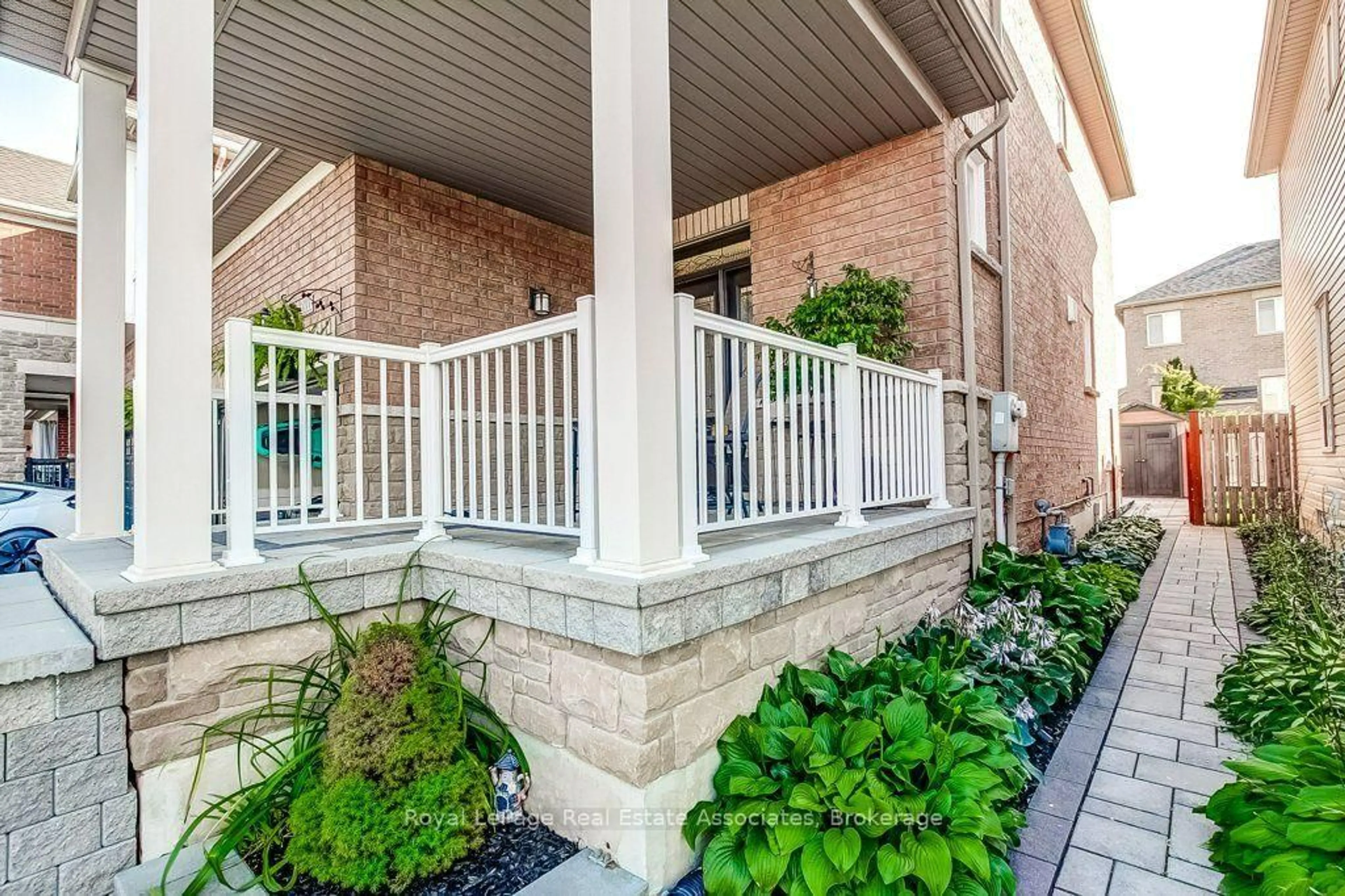 Unknown for 1111 Tupper Dr, Milton Ontario L9T 0A8