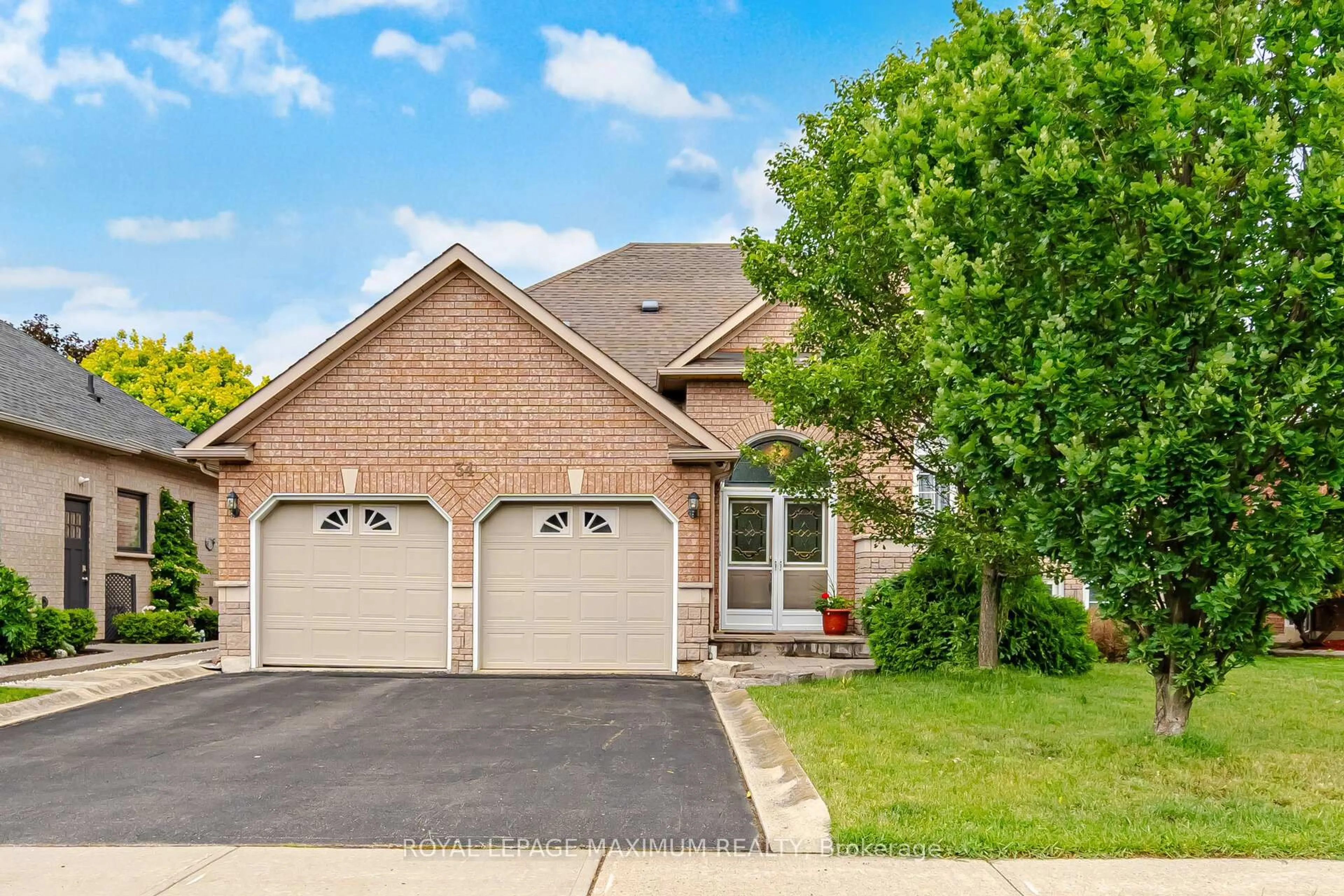 Home with brick exterior material, street for 34 Kirkwood Cres, Caledon Ontario L7C 1B8