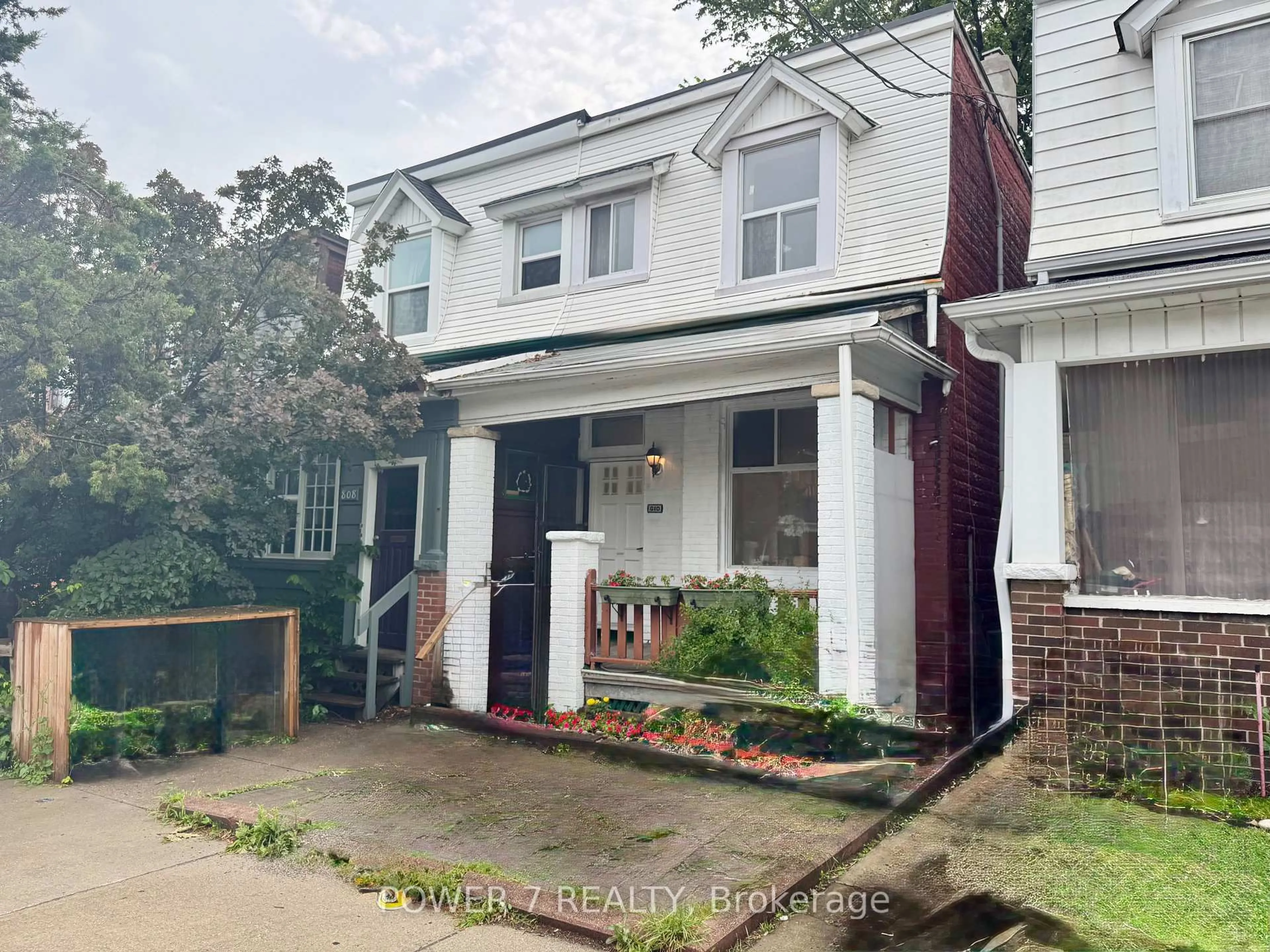 Home with brick exterior material, street for 810 Ossington Ave, Toronto Ontario M6G 3V1