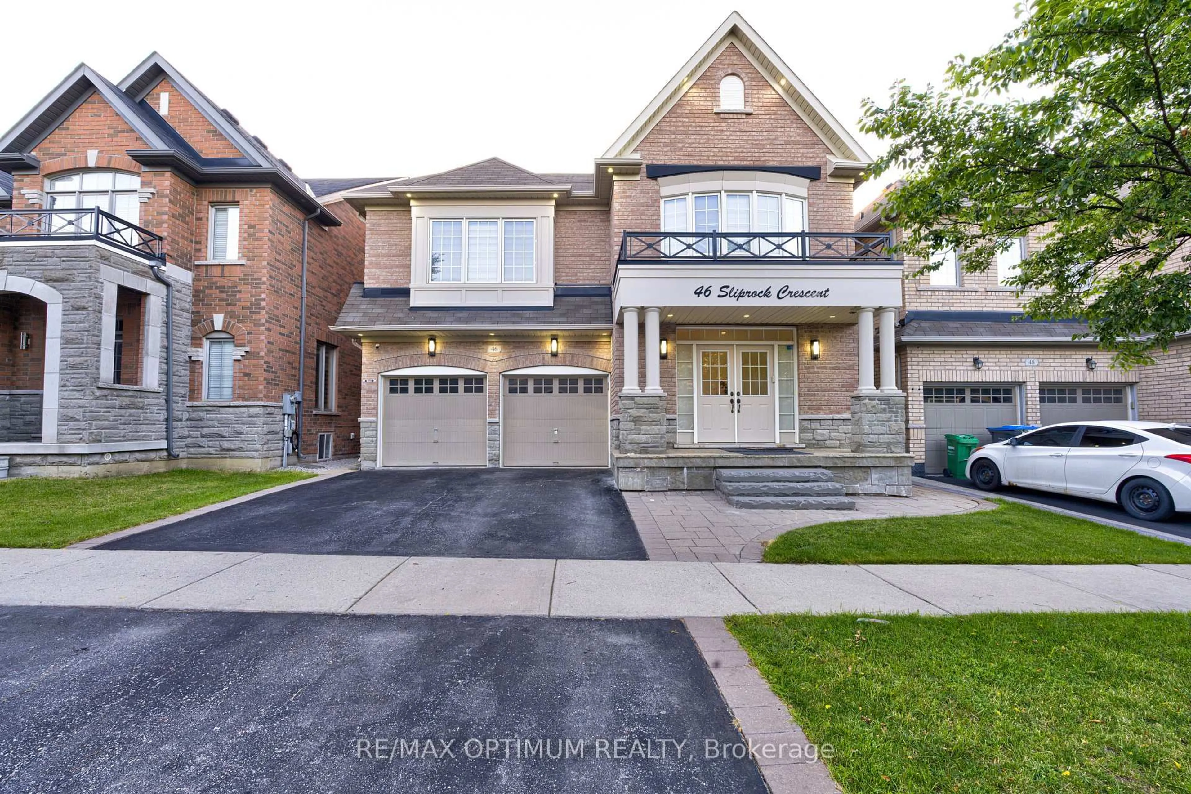 Home with brick exterior material, street for 46 Sliprock Cres, Brampton Ontario L6Y 0W8