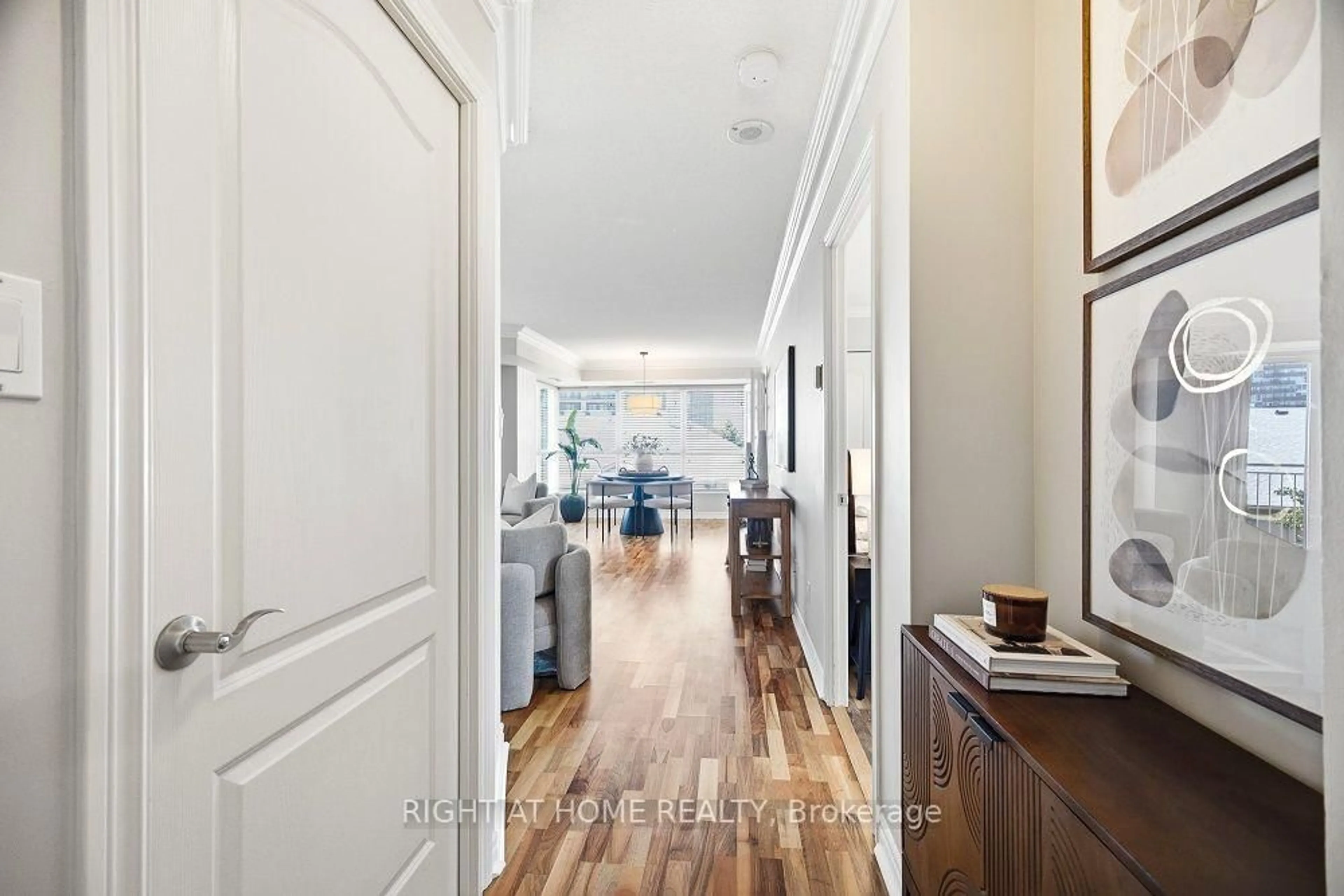 Indoor entryway for 2111 Lake Shore Blvd #508, Toronto Ontario M8V 4B2