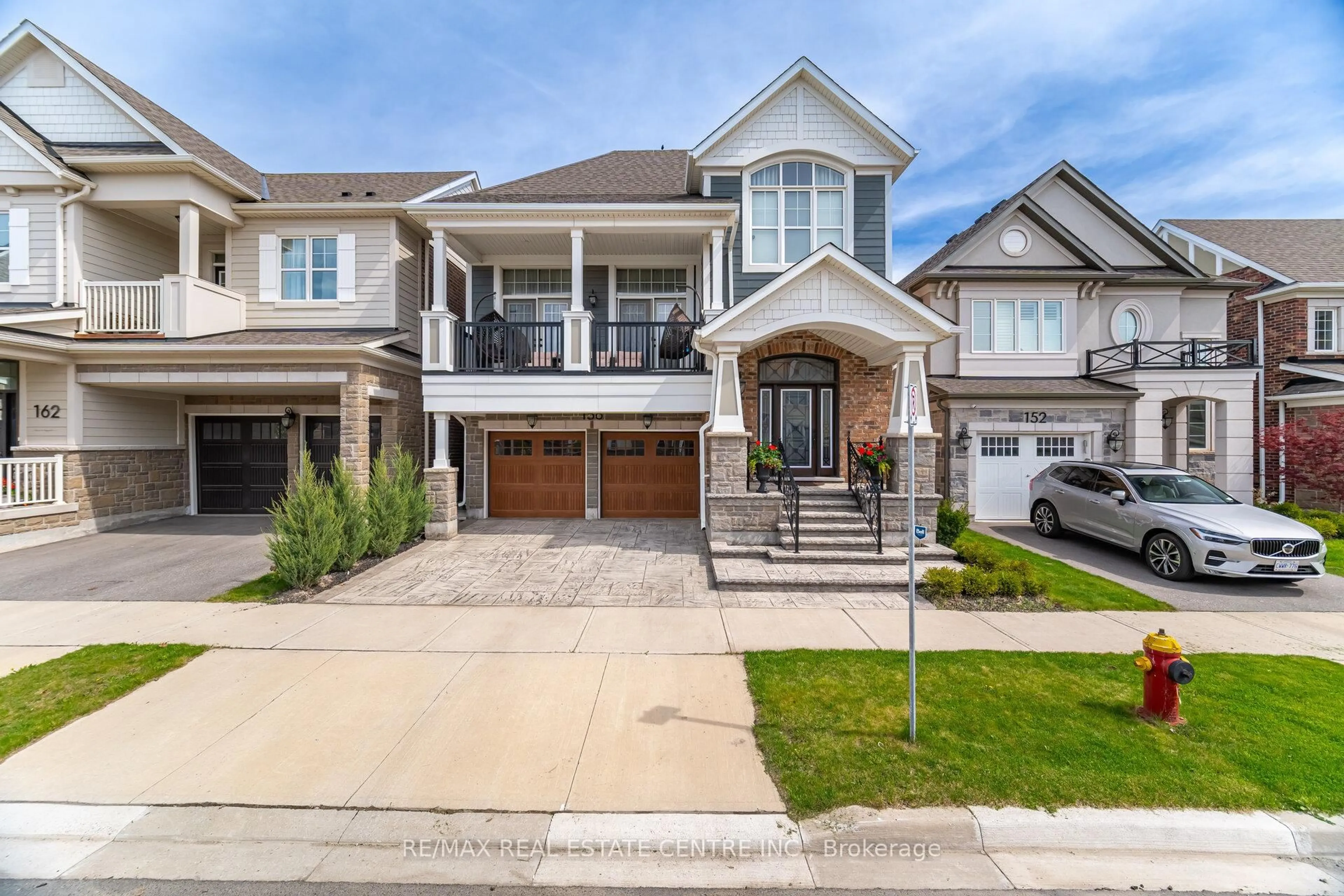 Home with brick exterior material, street for 156 Camellia Cres, Oakville Ontario L6H 1L2