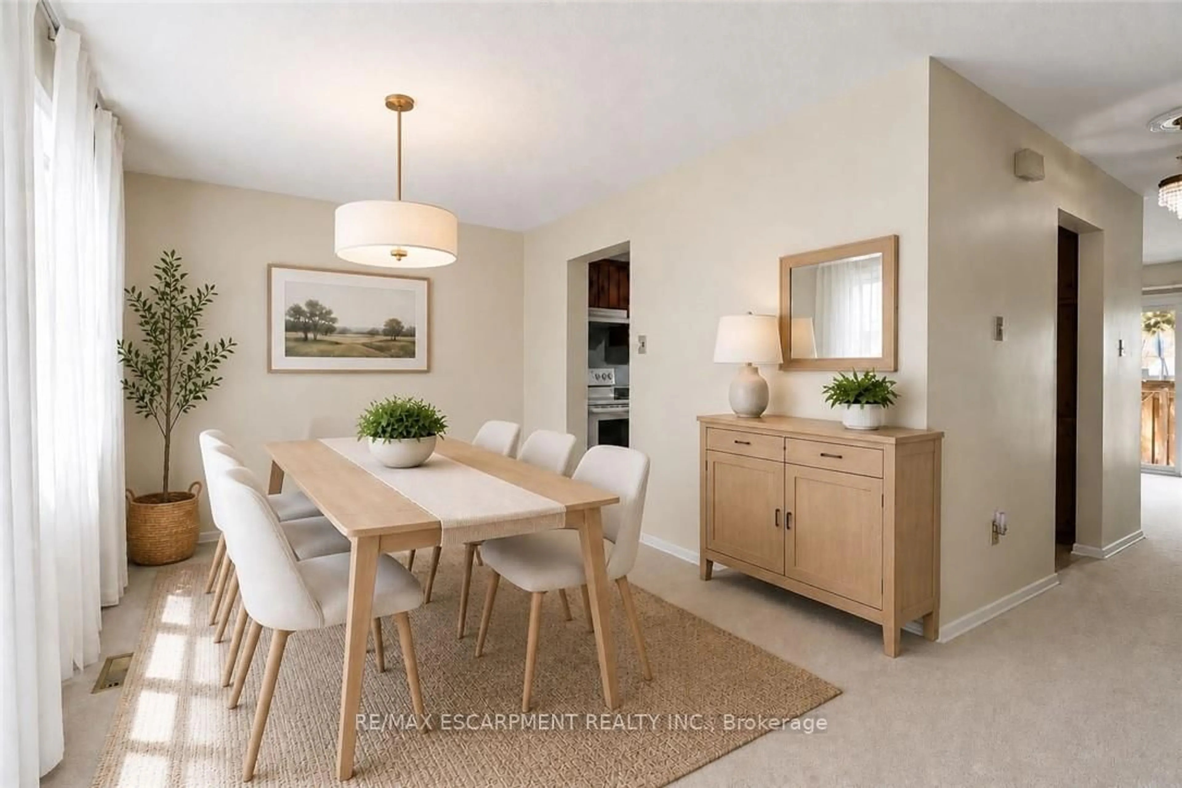 Dining room, unknown for 2825 Gananoque Dr #11, Mississauga Ontario L5N 1V6