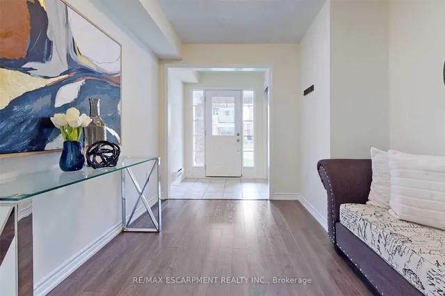 101 Lemieux Crt, Milton 4