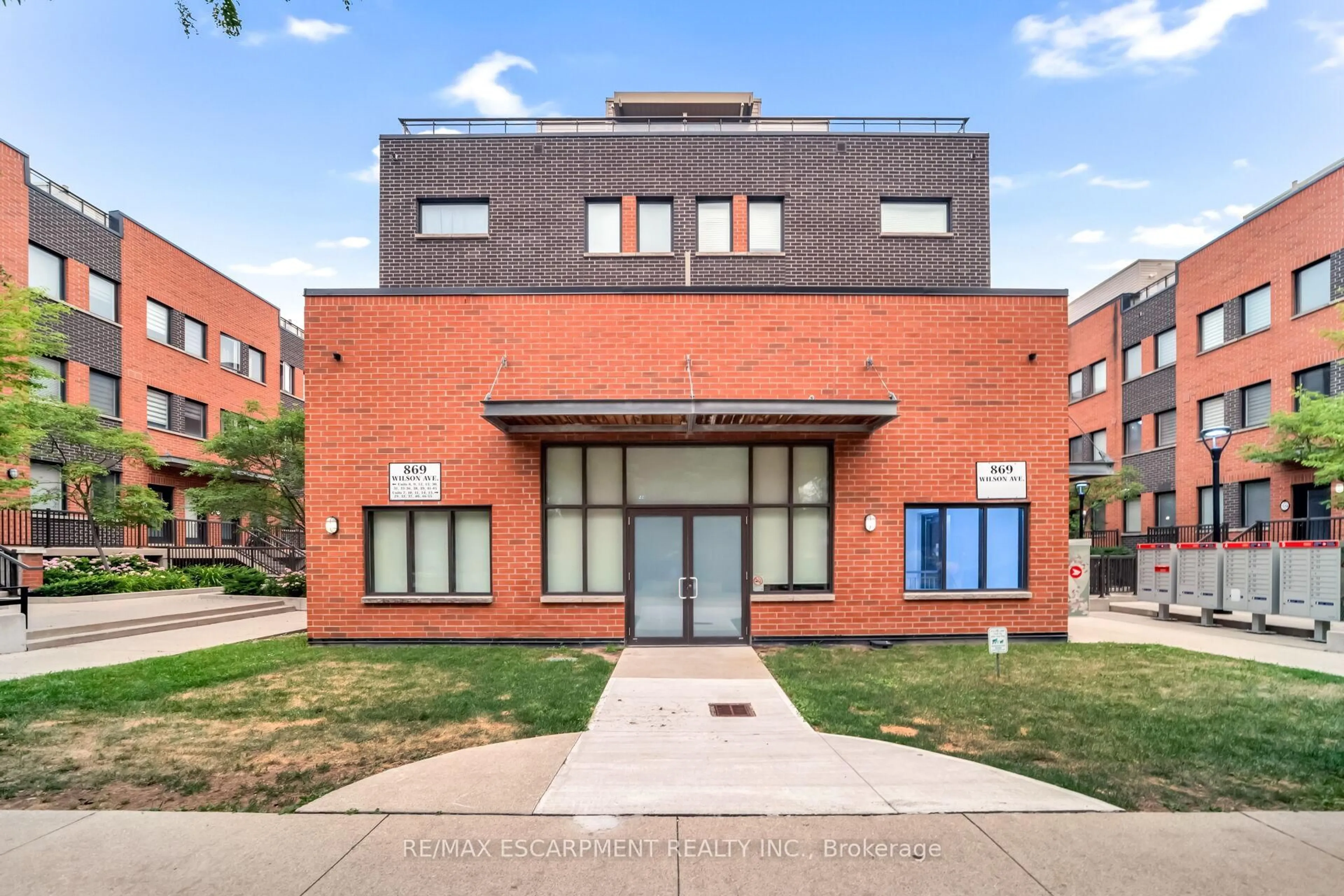 Home with brick exterior material, building for 869 Wilson Ave #29, Toronto Ontario M3K 0A4