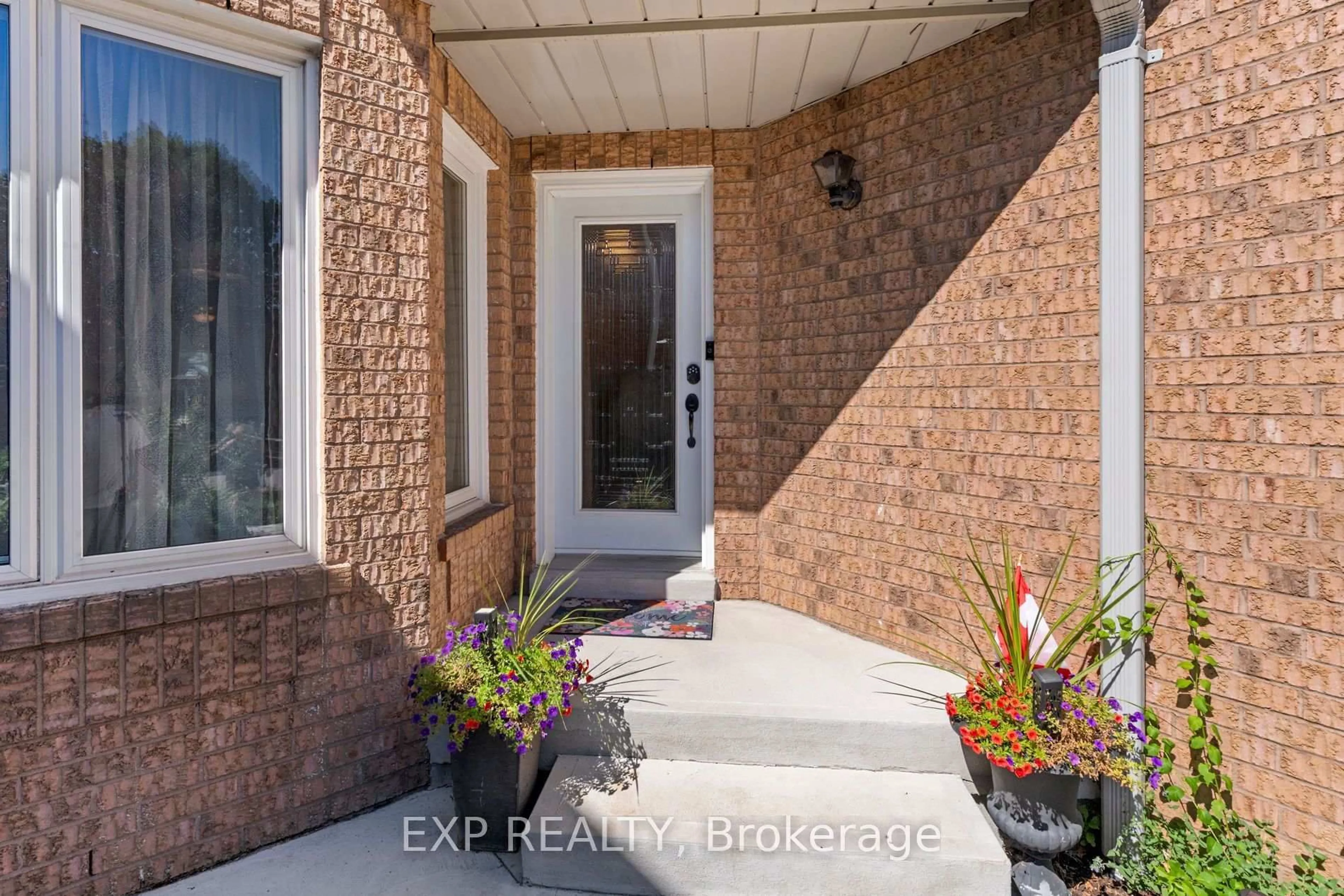 Indoor entryway for 6192 Duford Dr, Mississauga Ontario L5V 1A5