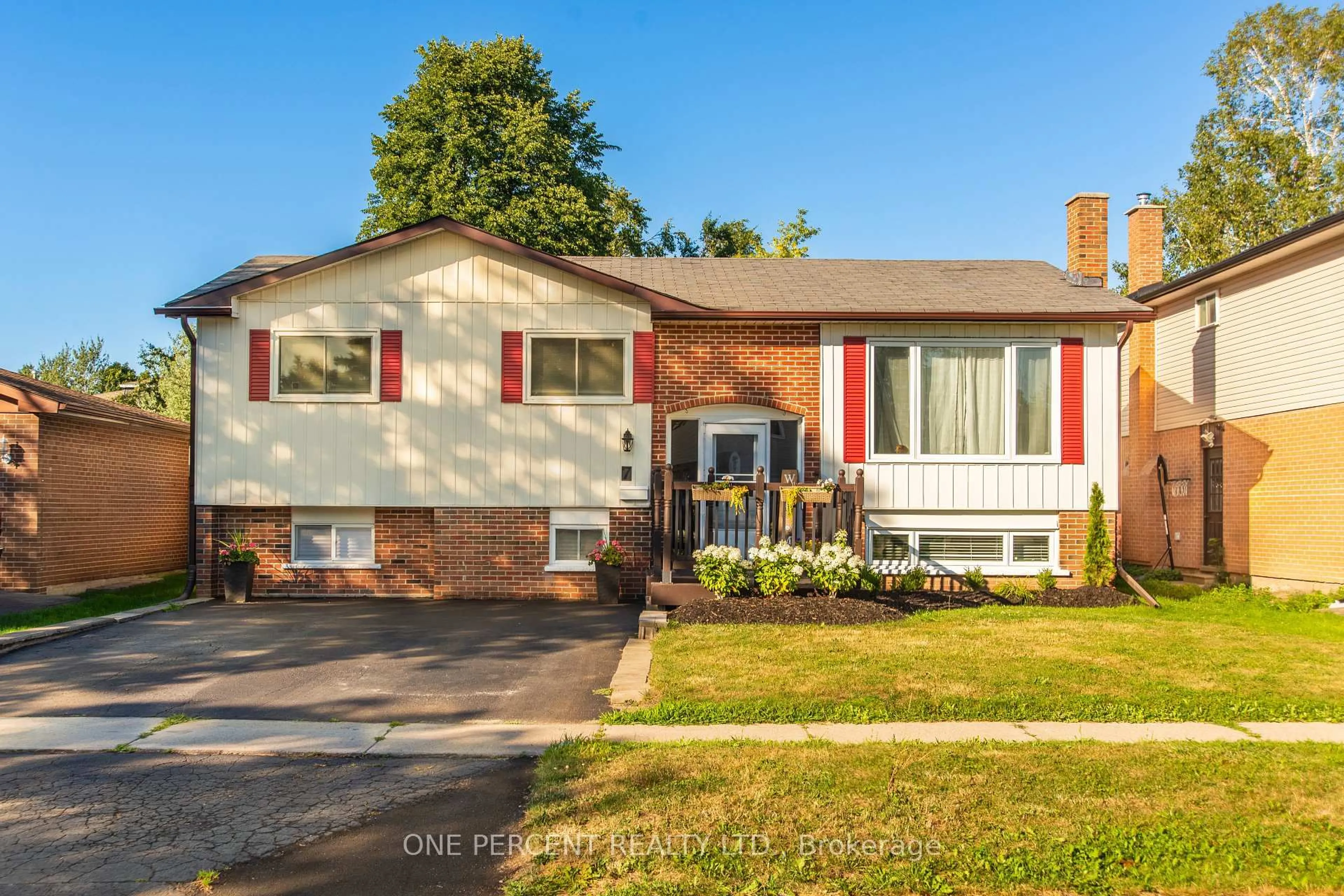 Home with brick exterior material, street for 7 Morgandale Cres, Orangeville Ontario L9W 3C6