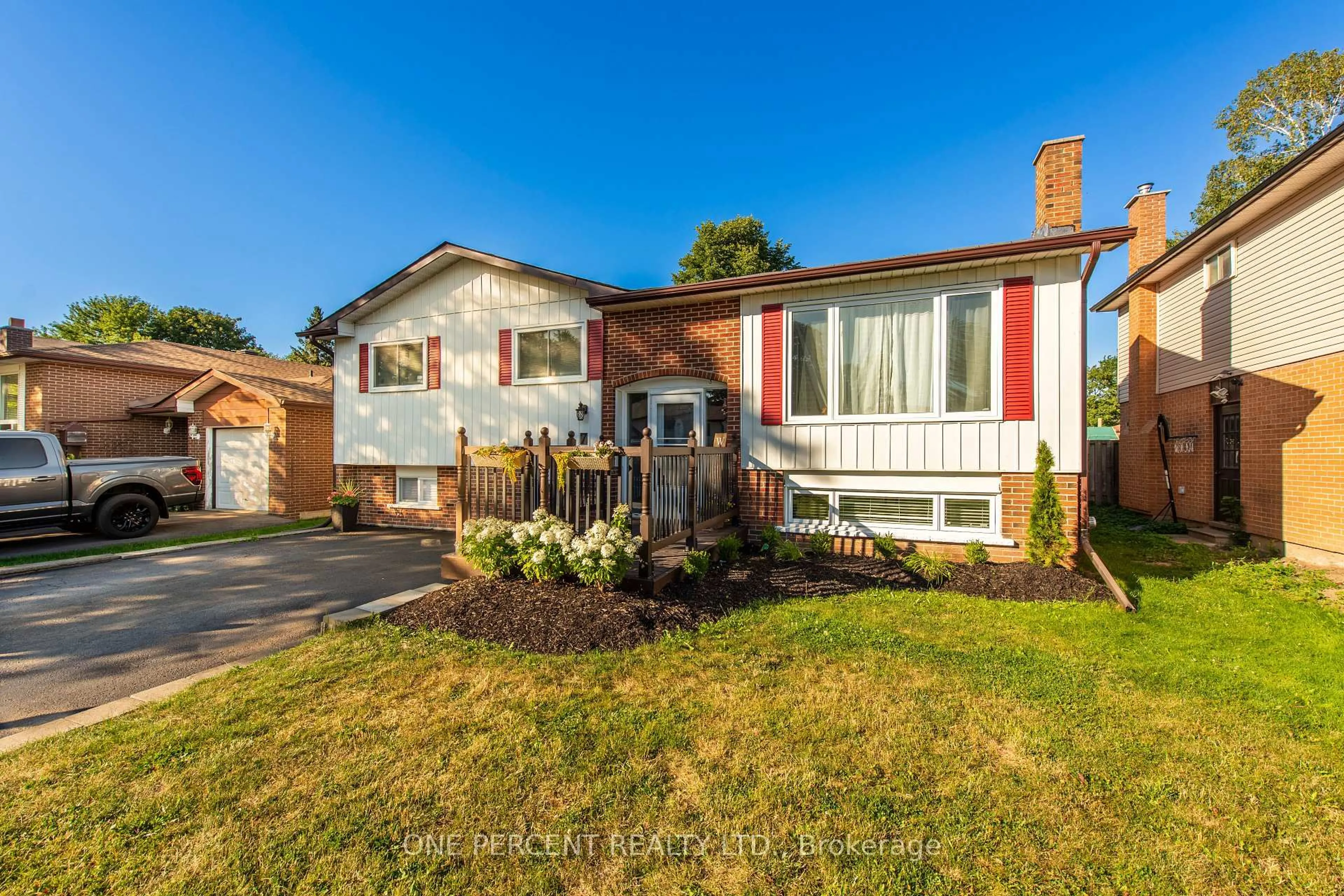 Home with brick exterior material, street for 7 Morgandale Cres, Orangeville Ontario L9W 3C6