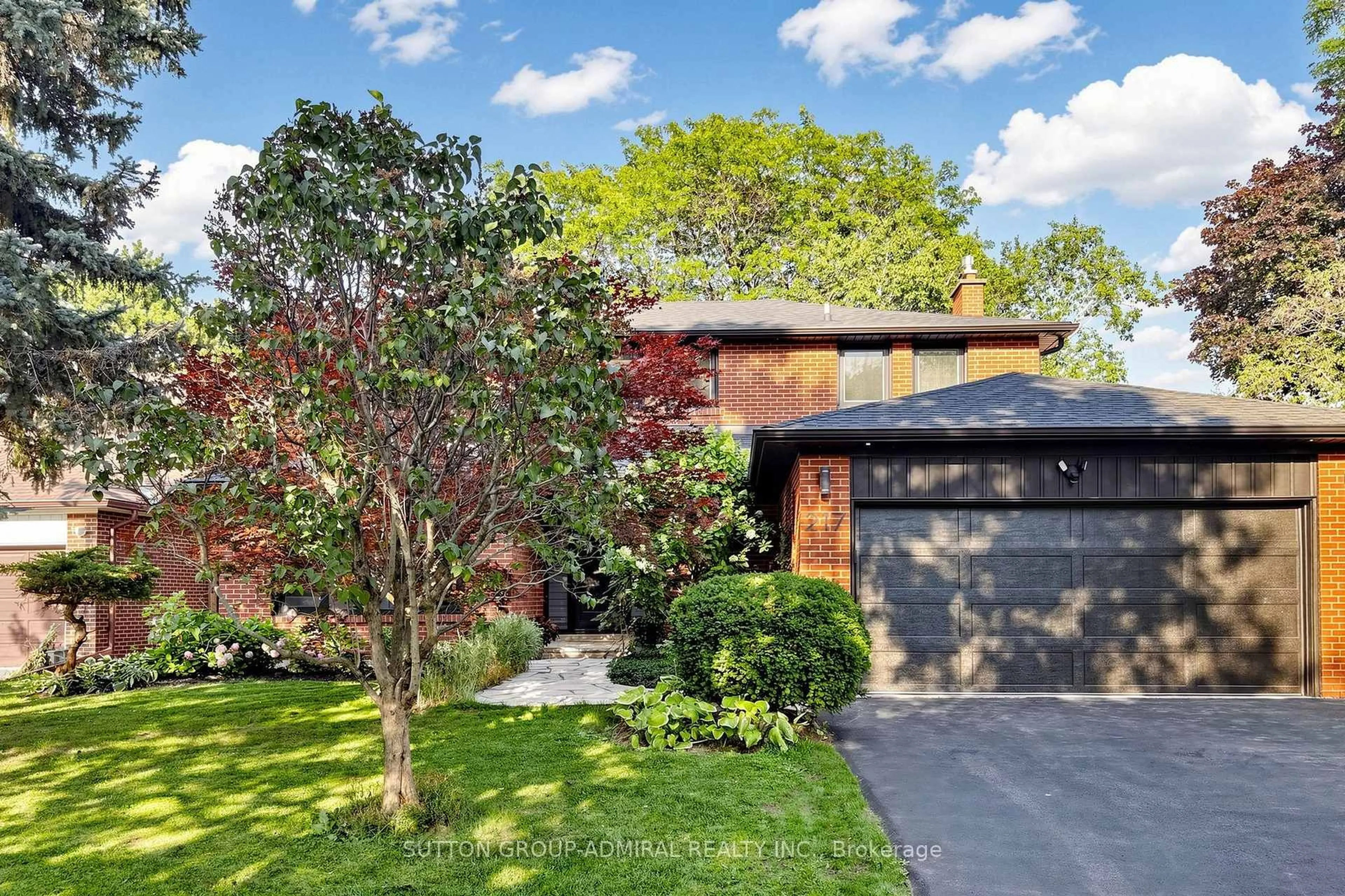 Home with brick exterior material, street for 217 The Kingsway, Toronto Ontario M9A 5A3