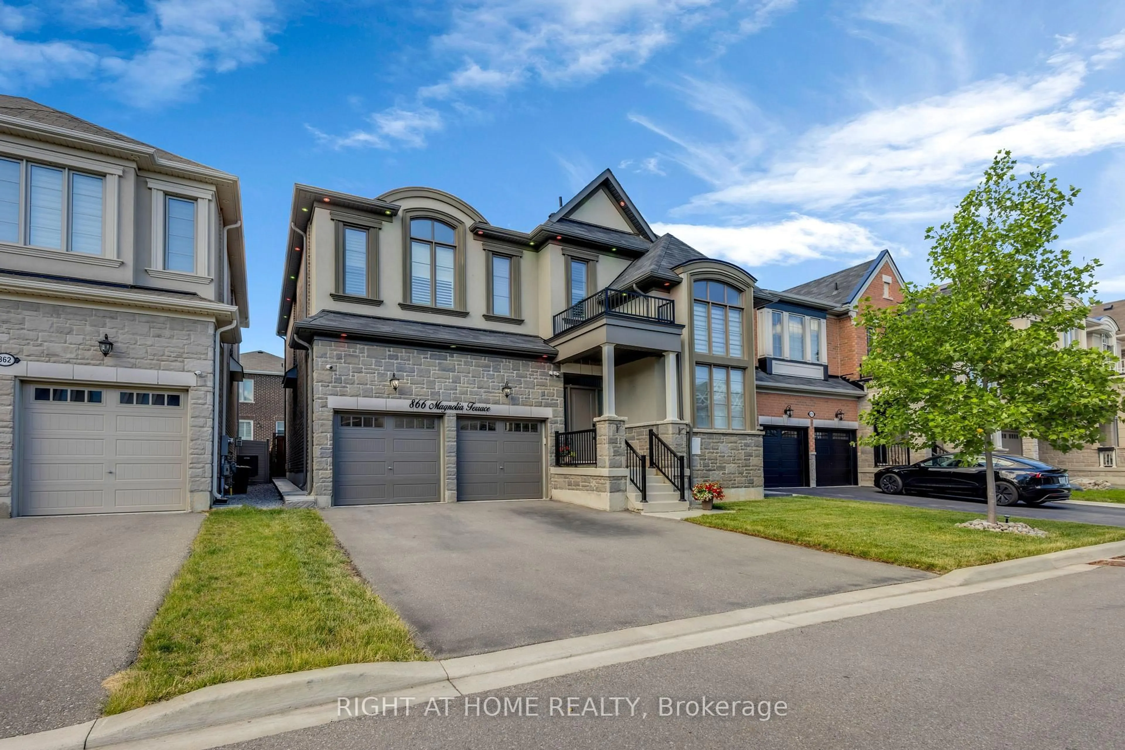 Home with brick exterior material, street for 866 Magnolia Terr, Milton Ontario L9E 1R2