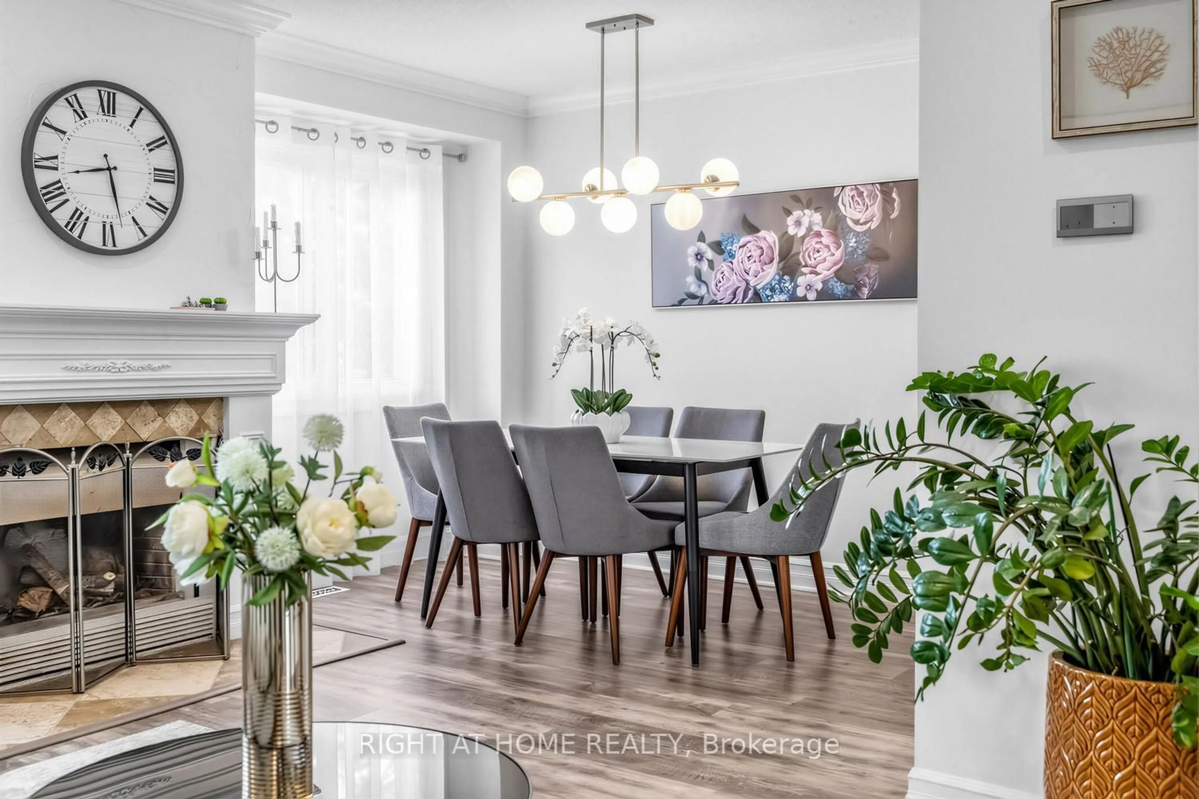 Dining room, unknown for 2065 Amherst Heights Crt #21, Burlington Ontario L7P 4R8