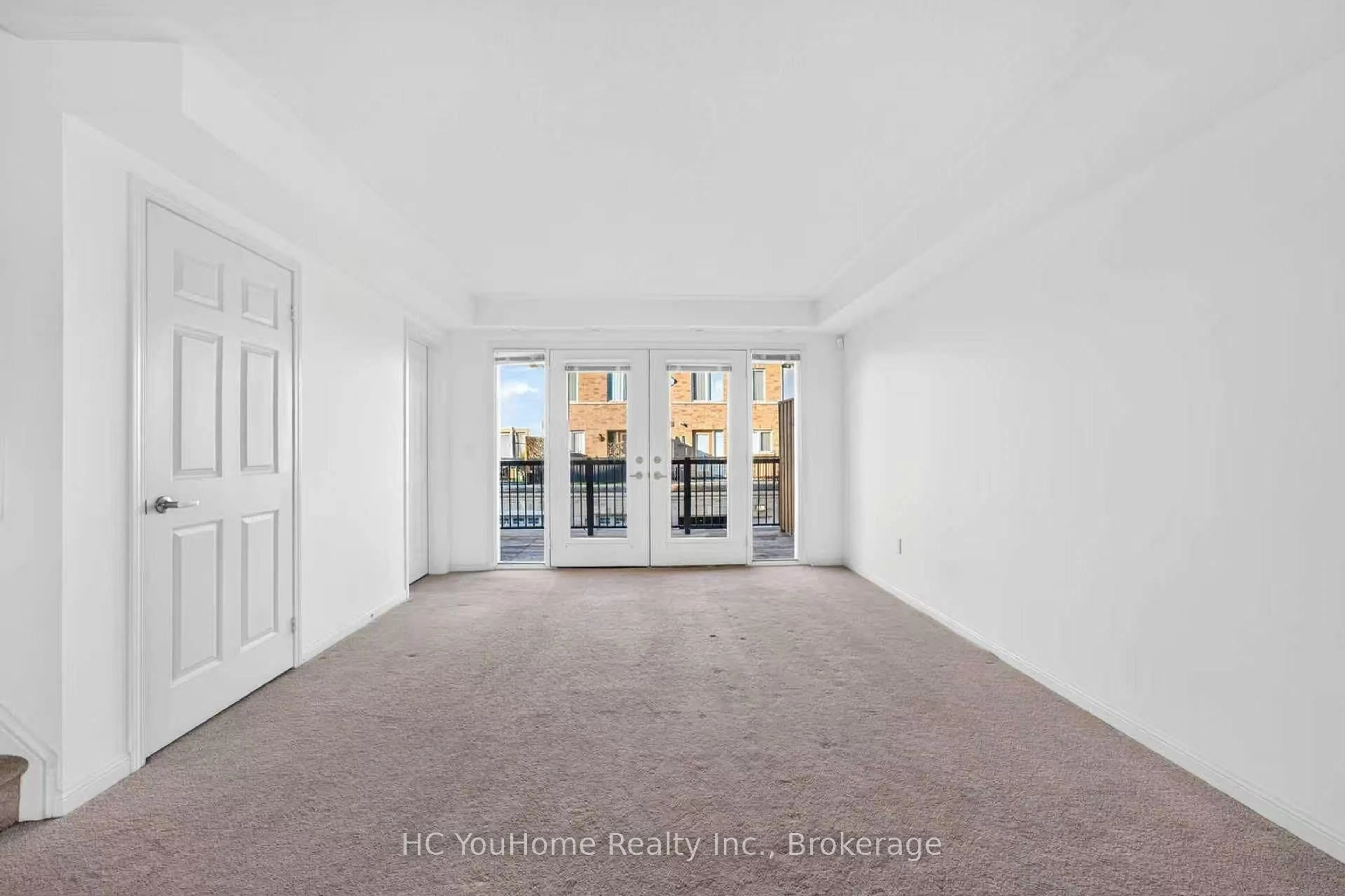 Indoor foyer for 1 Beckenrose Crt #90, Brampton Ontario L6Y 6G2