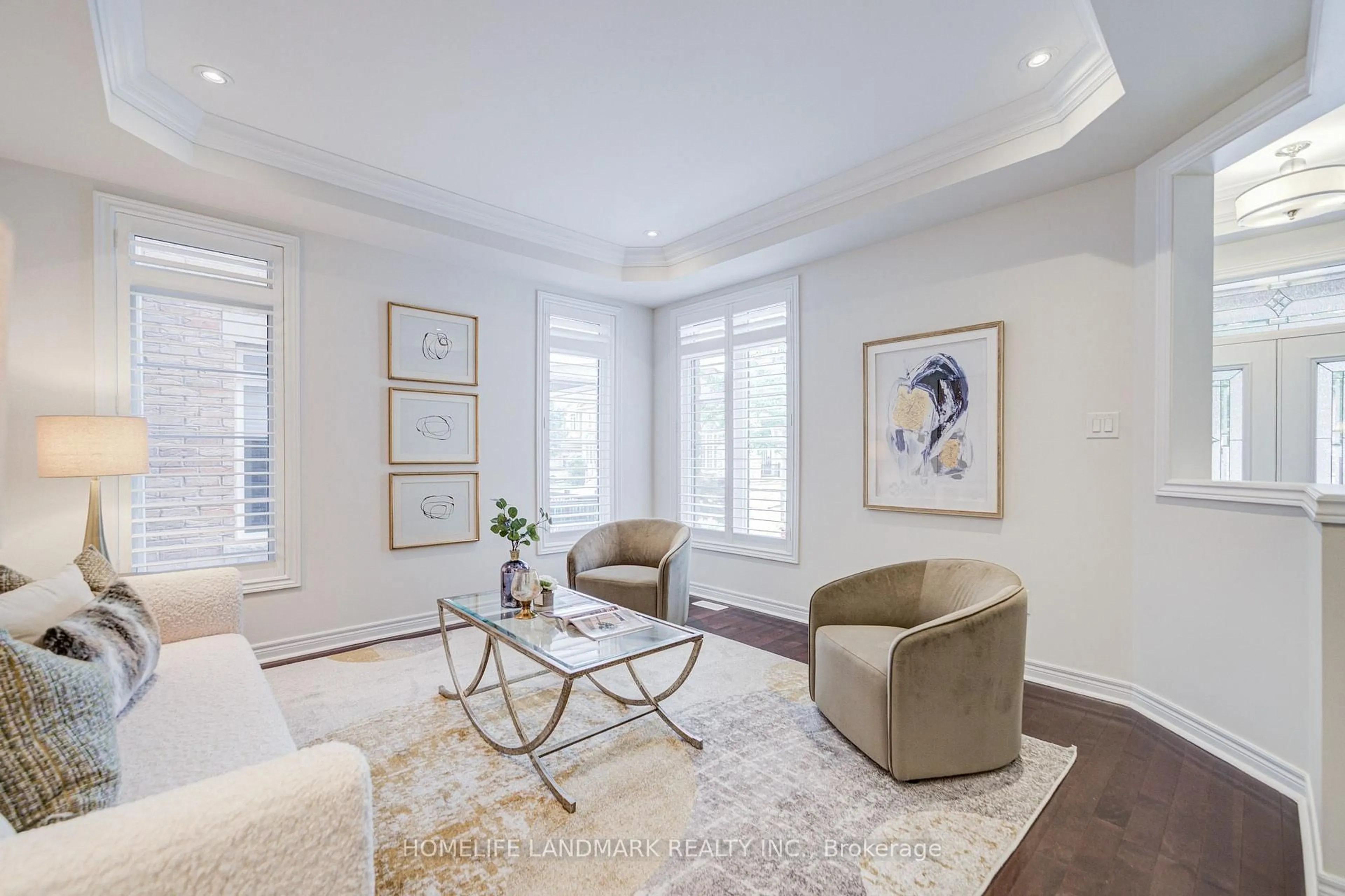 Living room with furniture, unknown for 95 Hoey Cres, Oakville Ontario L6M 0X1