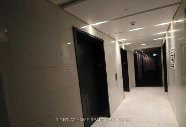 4065 Confederation Pkwy #602, Mississauga 3
