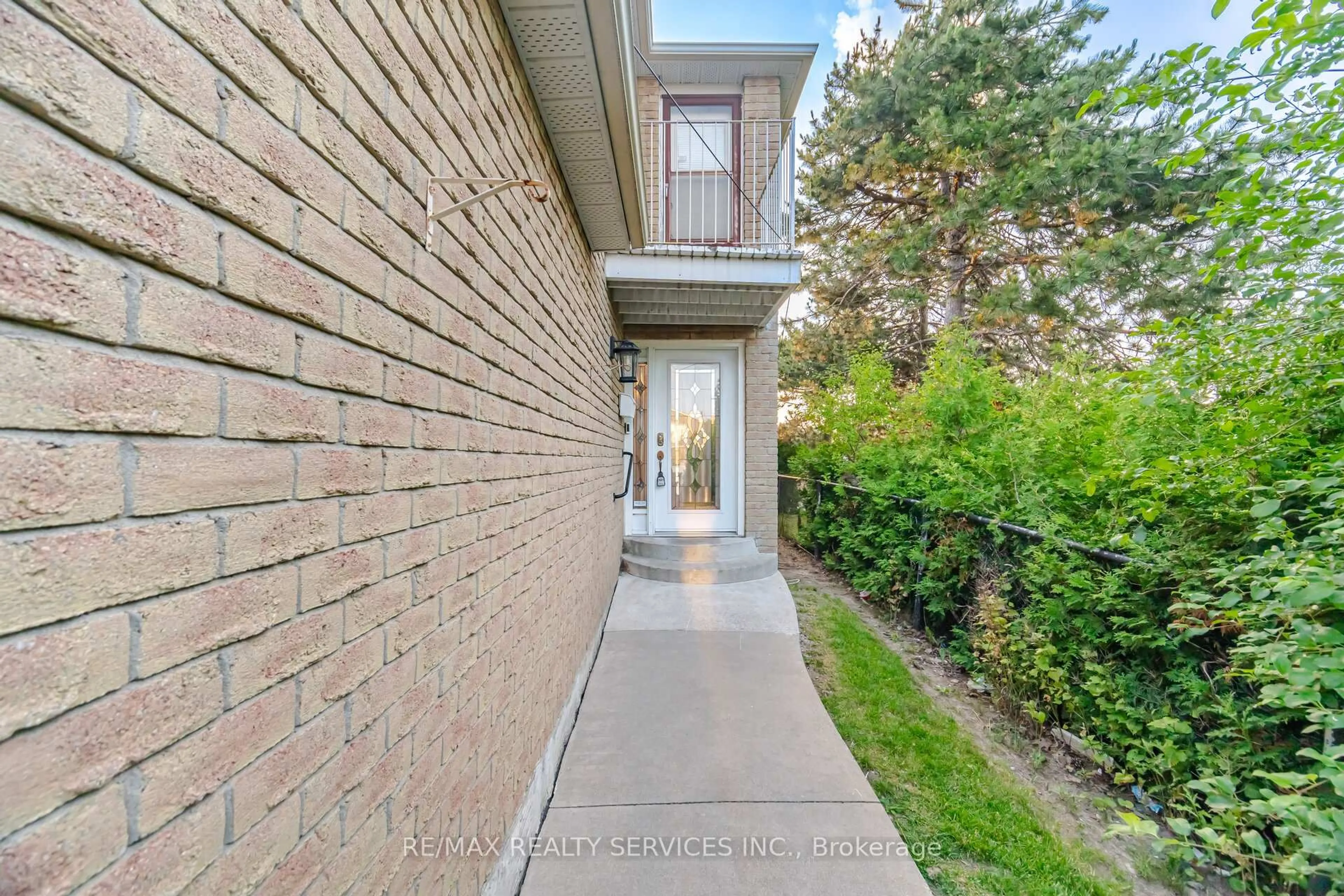 Unknown for 172 MORTON Way, Brampton Ontario L6Y 2P8