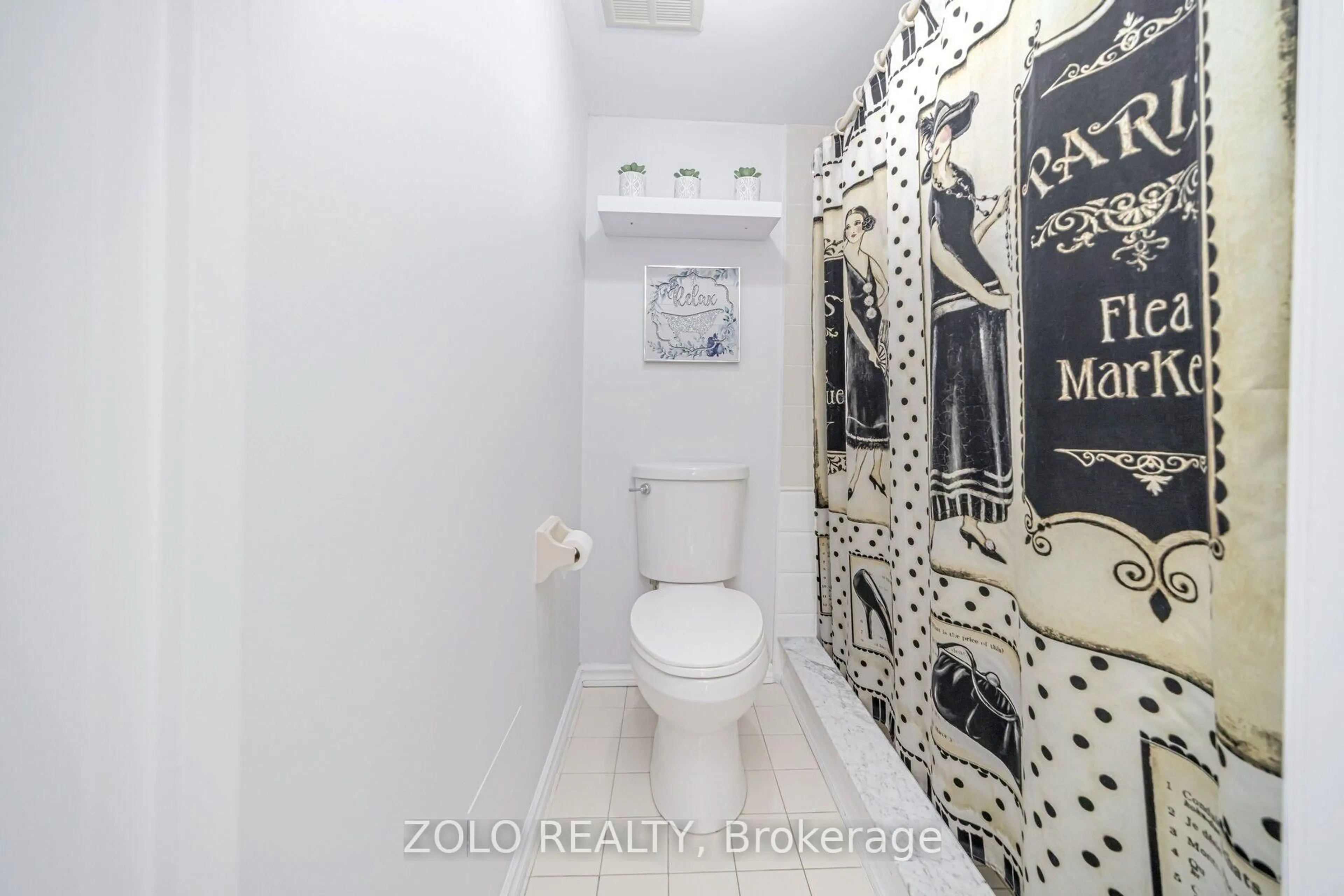 Standard bathroom, ceramic/tile floor for 310 Mill St #105, Brampton Ontario L6Y 3B1
