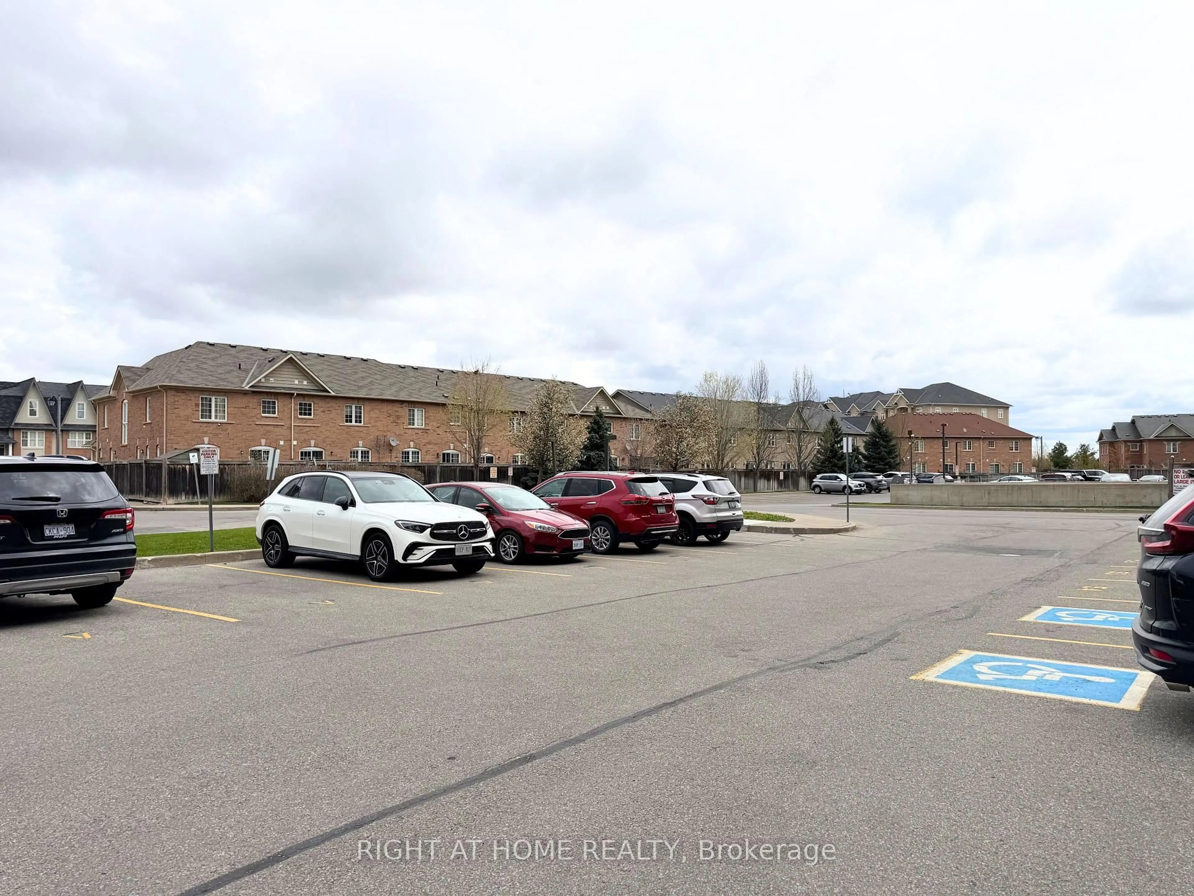 Parking for 1419 Costigan Rd #308, Milton Ontario L9T 2L4