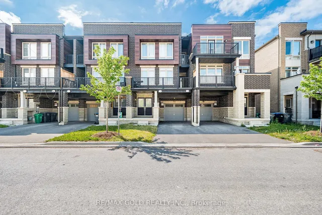 44 Donald Ficht Cres, Brampton 2