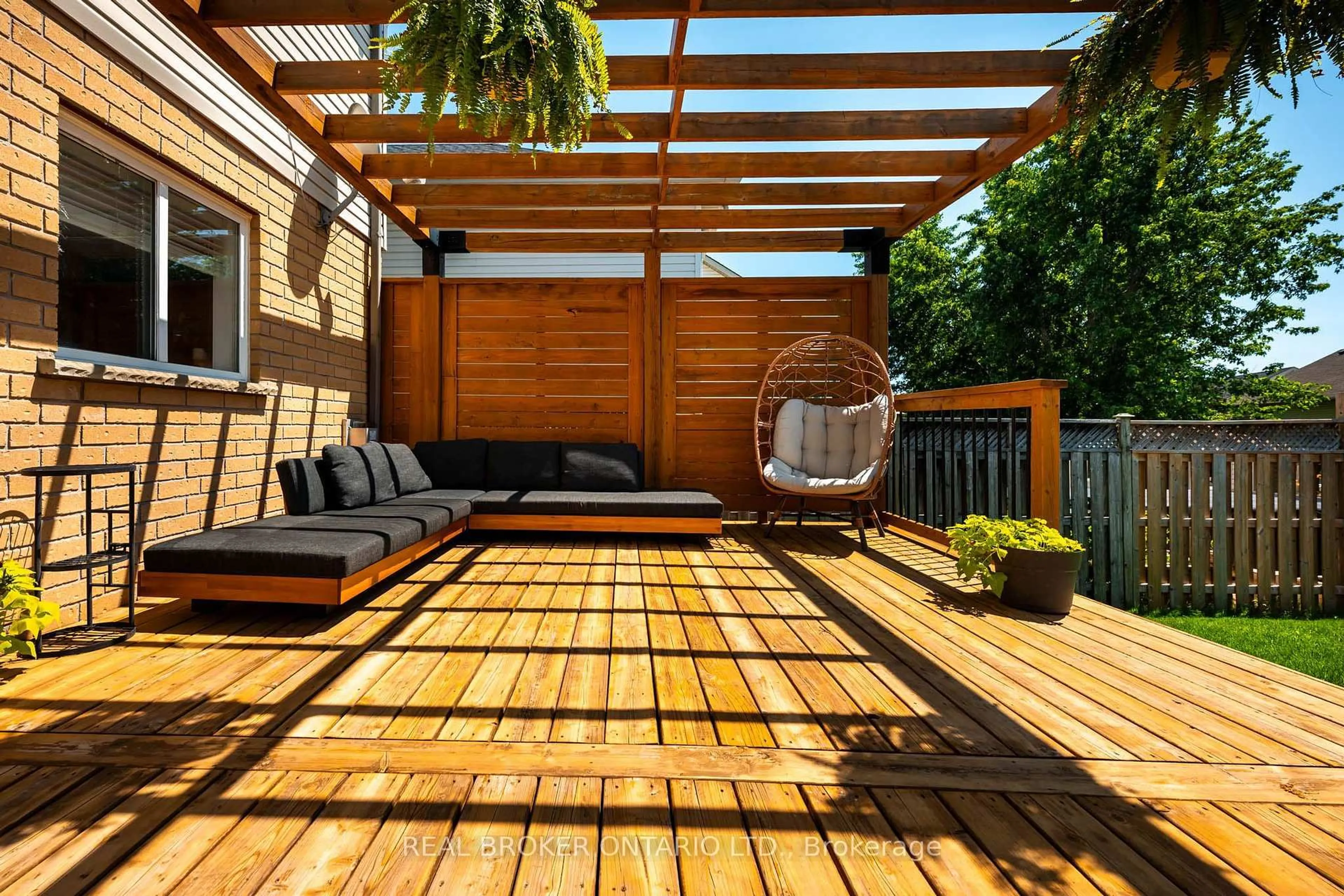 Patio, street for 83 Biscayne Cres, Orangeville Ontario L9W 5E1