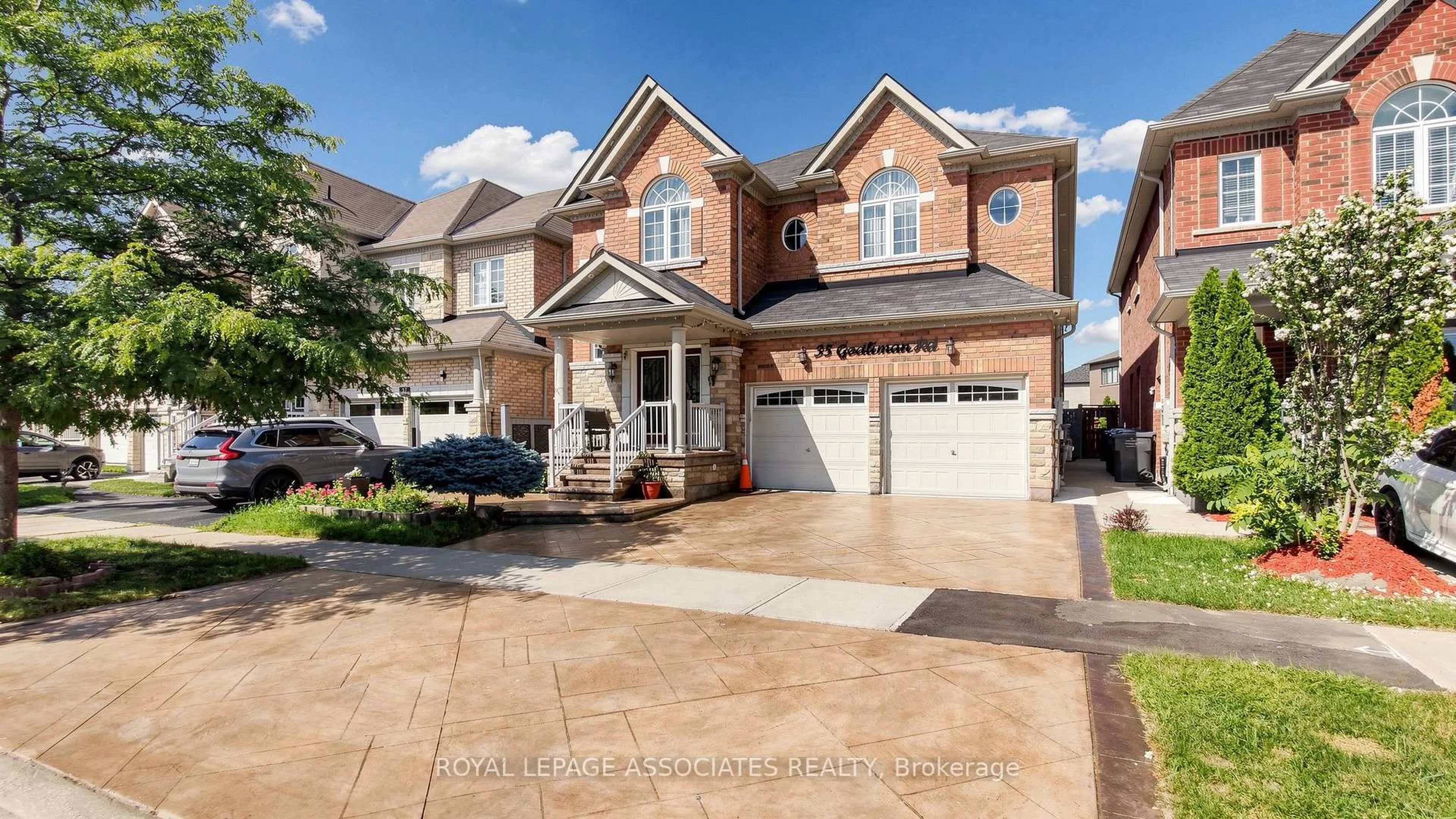 Home with brick exterior material, street for 35 Godliman Rd, Brampton Ontario L6X 5G3