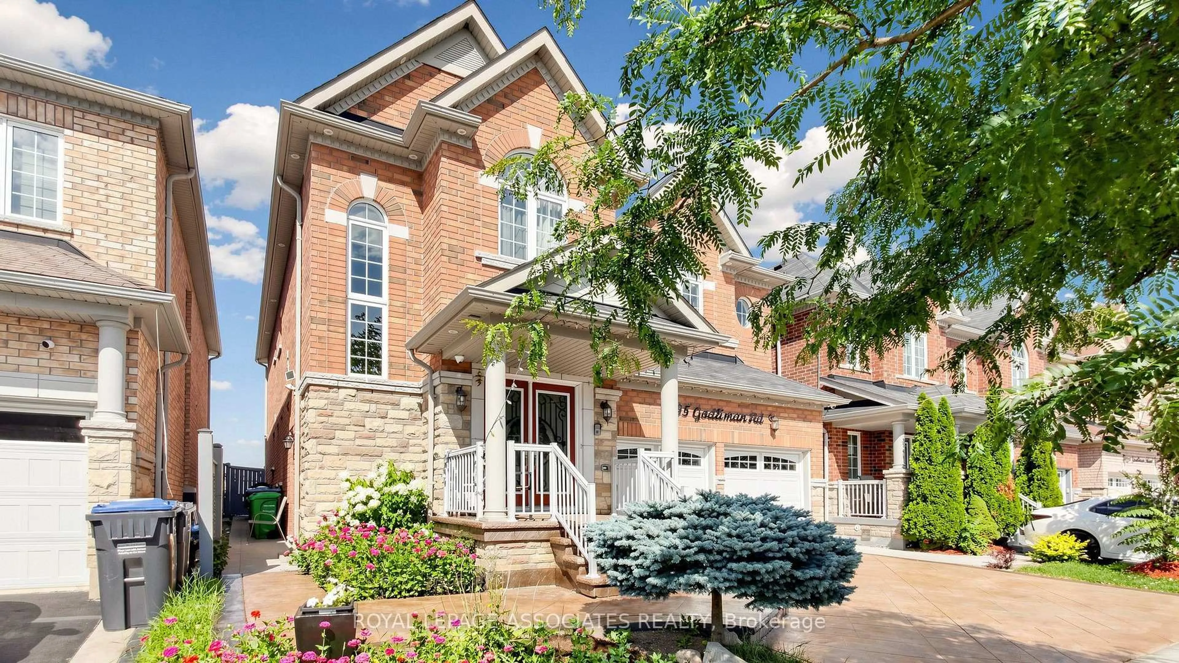 Home with brick exterior material, street for 35 Godliman Rd, Brampton Ontario L6X 5G3