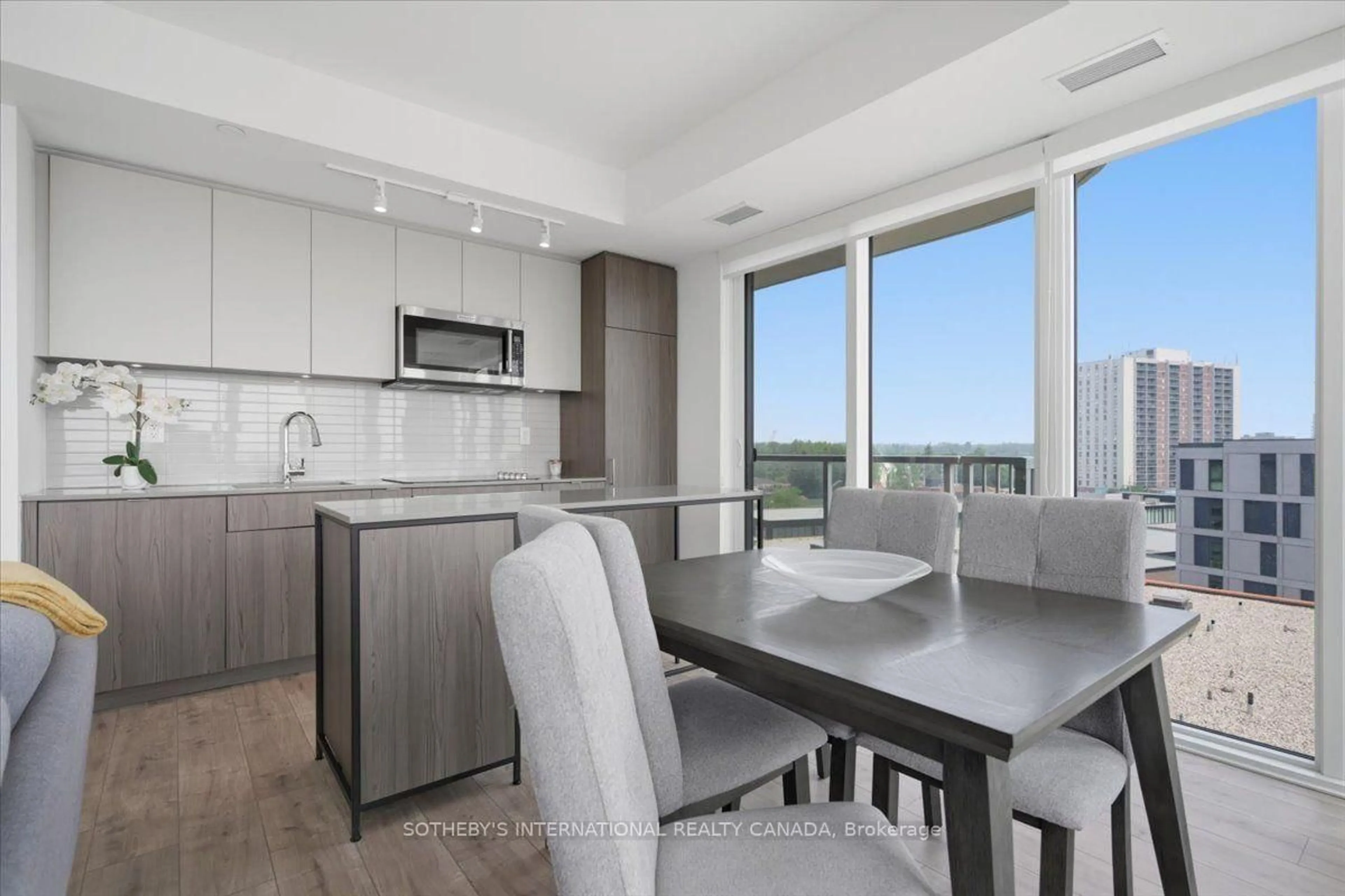 Open concept kitchen, unknown for 220 Missinnihe Way #705, Mississauga Ontario L5H 0A9
