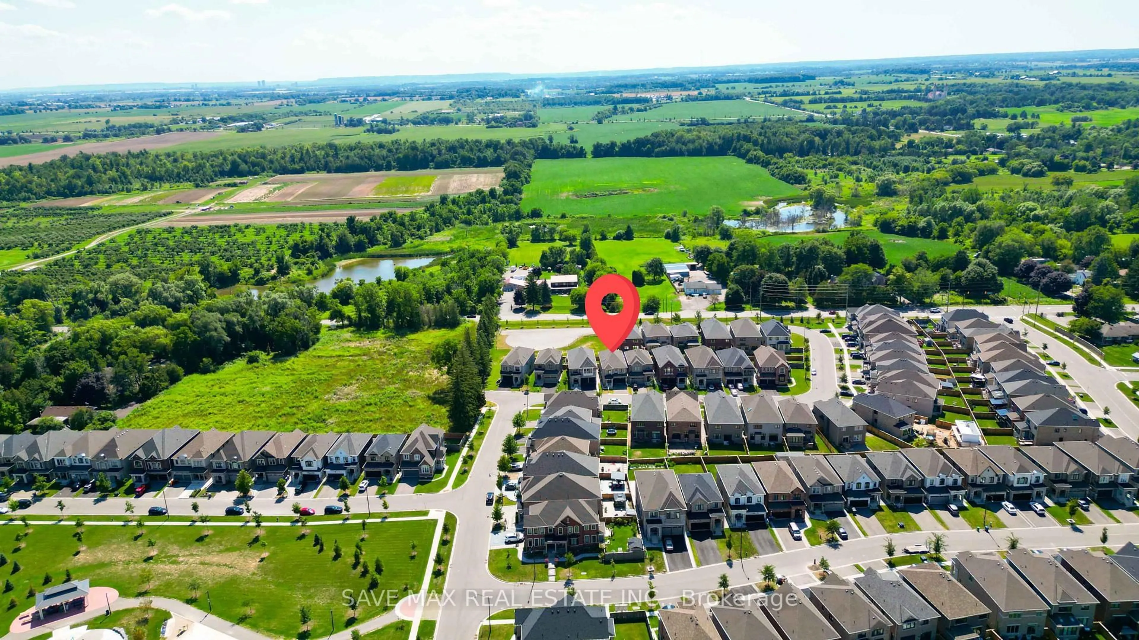A pic from outside/outdoor area/front of a property/back of a property/a pic from drone, unknown for 13 Ixworth Circ, Brampton Ontario L6Y 6J8