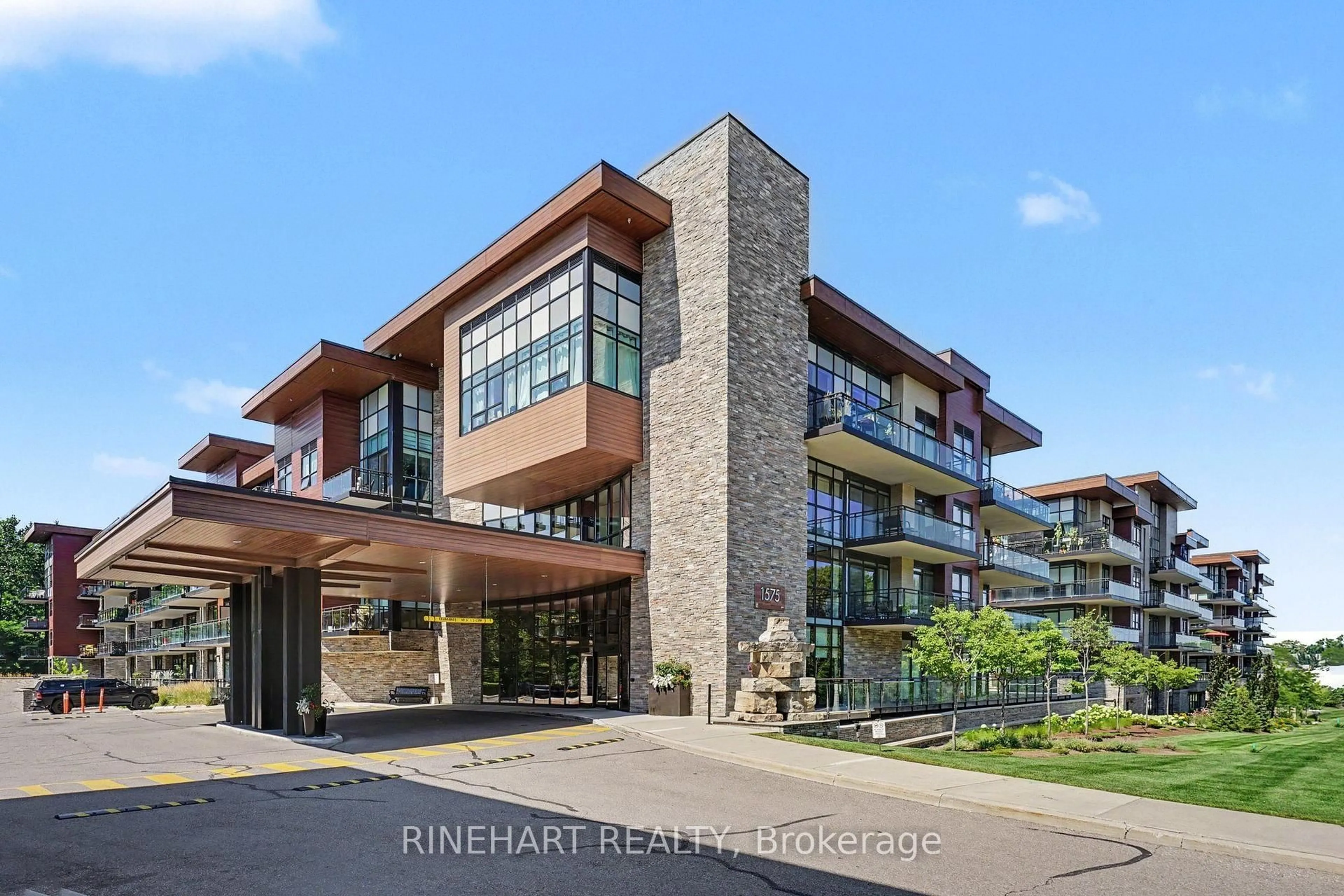 Unknown for 1575 Lakeshore Rd #352, Mississauga Ontario L5J 0B1