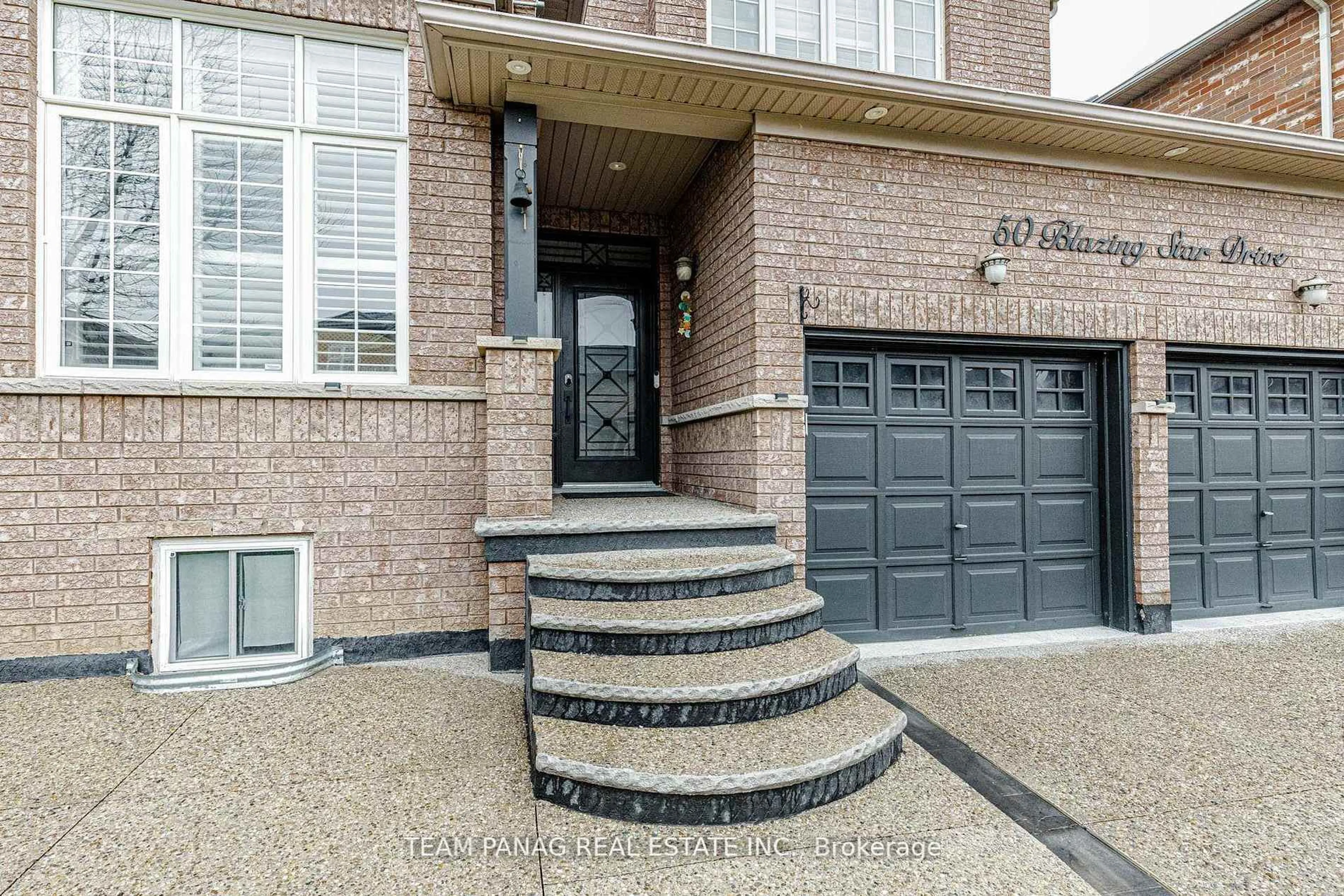 Unknown for 50 Blazing Star Dr, Brampton Ontario L6R 3E7