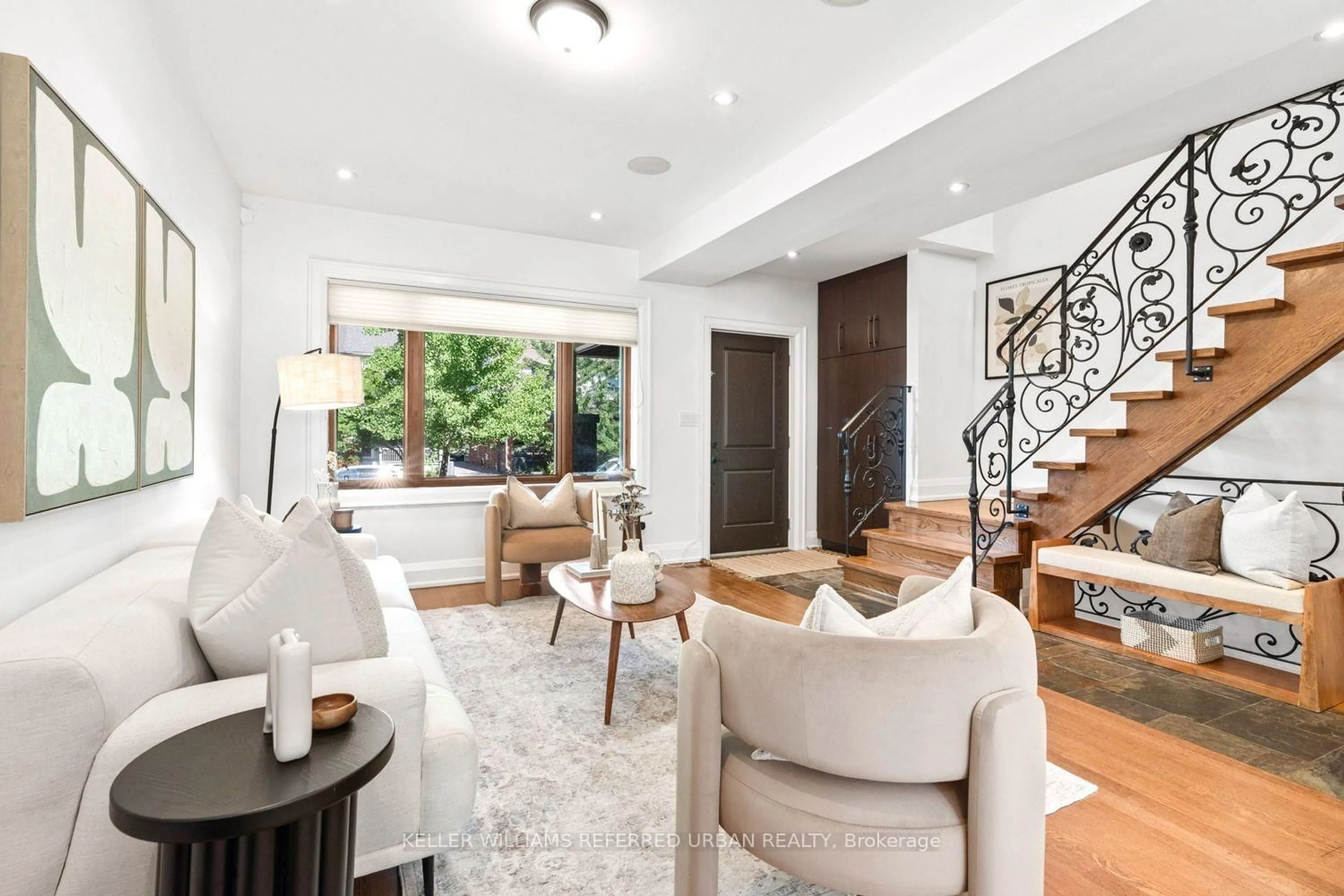Living room with furniture, unknown for 474 Armadale Ave, Toronto Ontario M6S 3X9