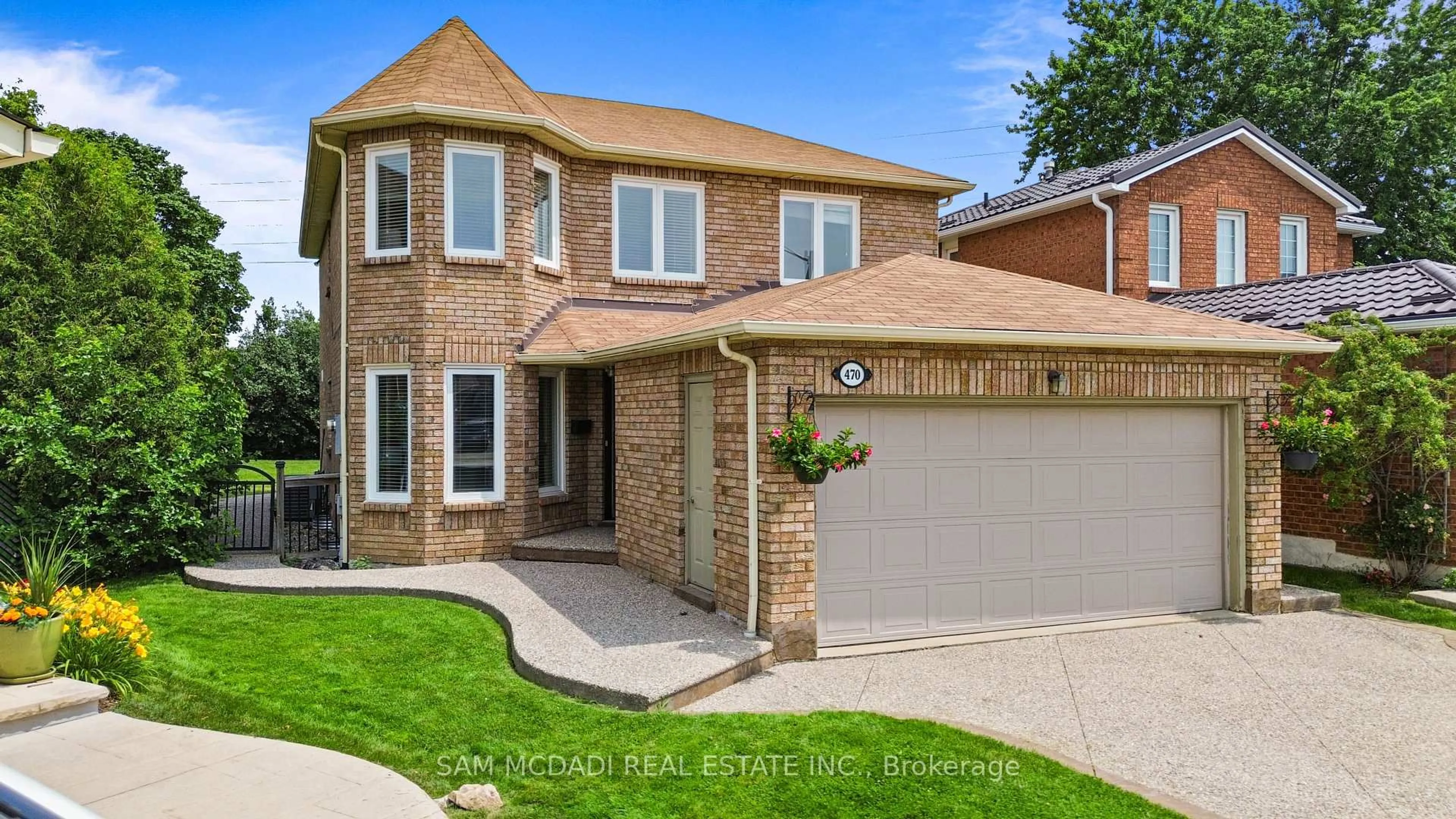 Home with brick exterior material, street for 470 Aberfoyle Crt, Mississauga Ontario L4Z 2J5