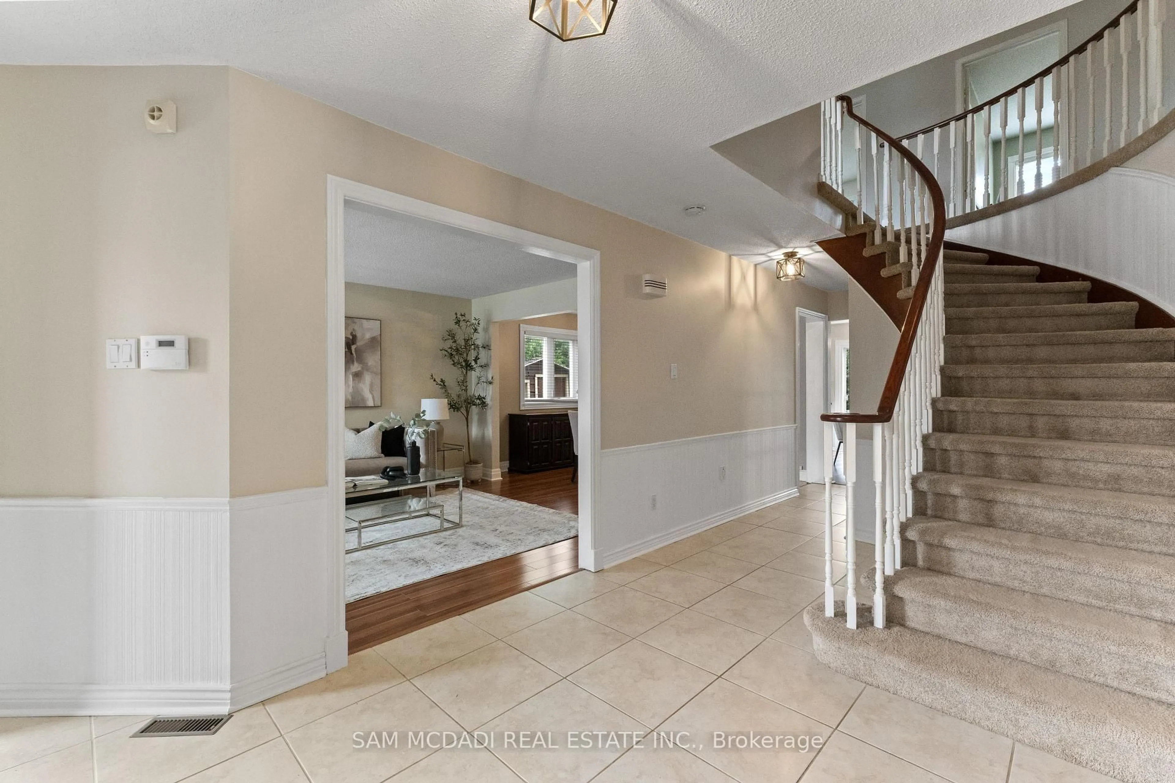 Unknown for 470 Aberfoyle Crt, Mississauga Ontario L4Z 2J5
