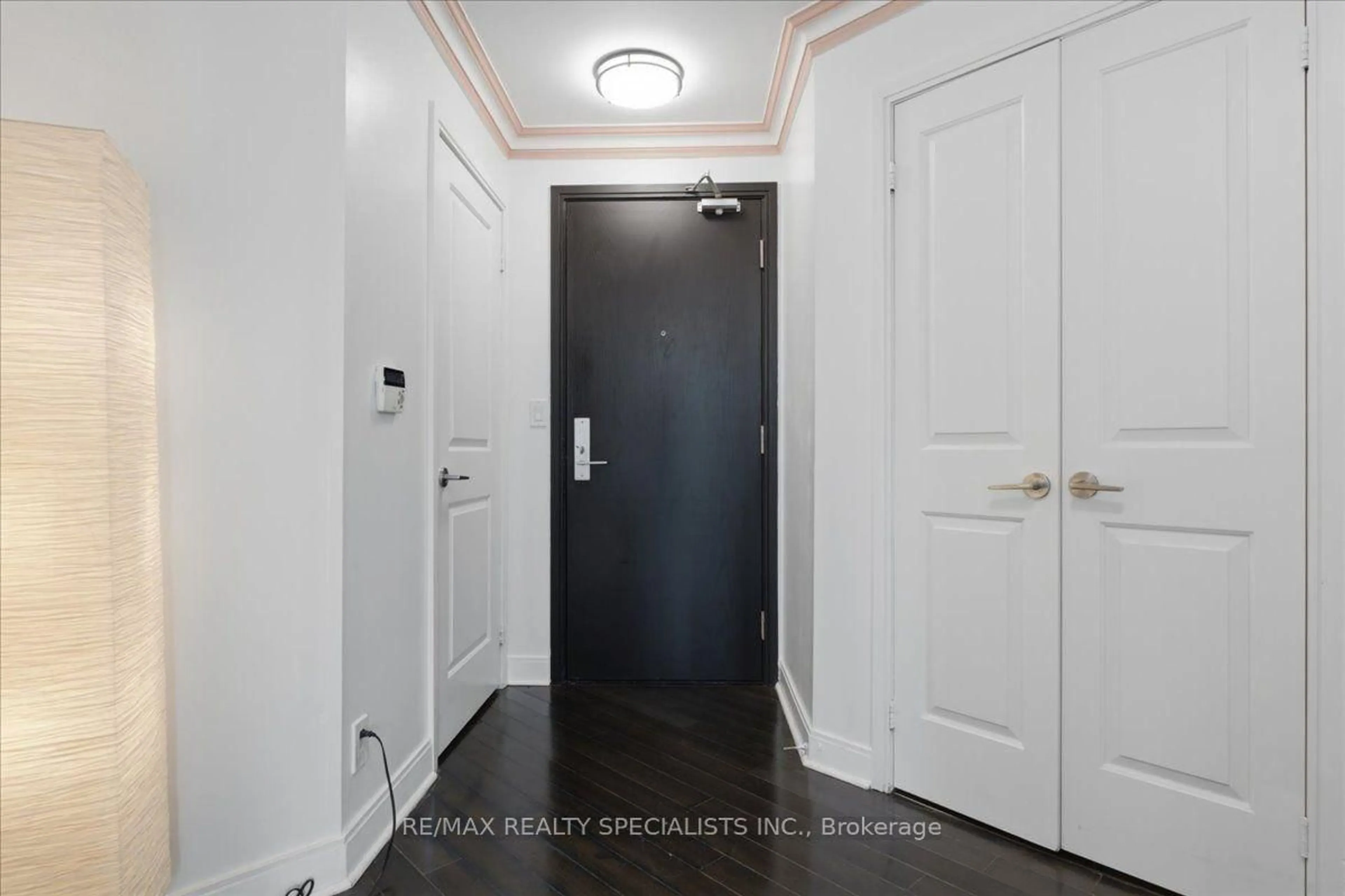 Indoor entryway for 70 Absolute Ave #1503, Mississauga Ontario L4Z 0A4