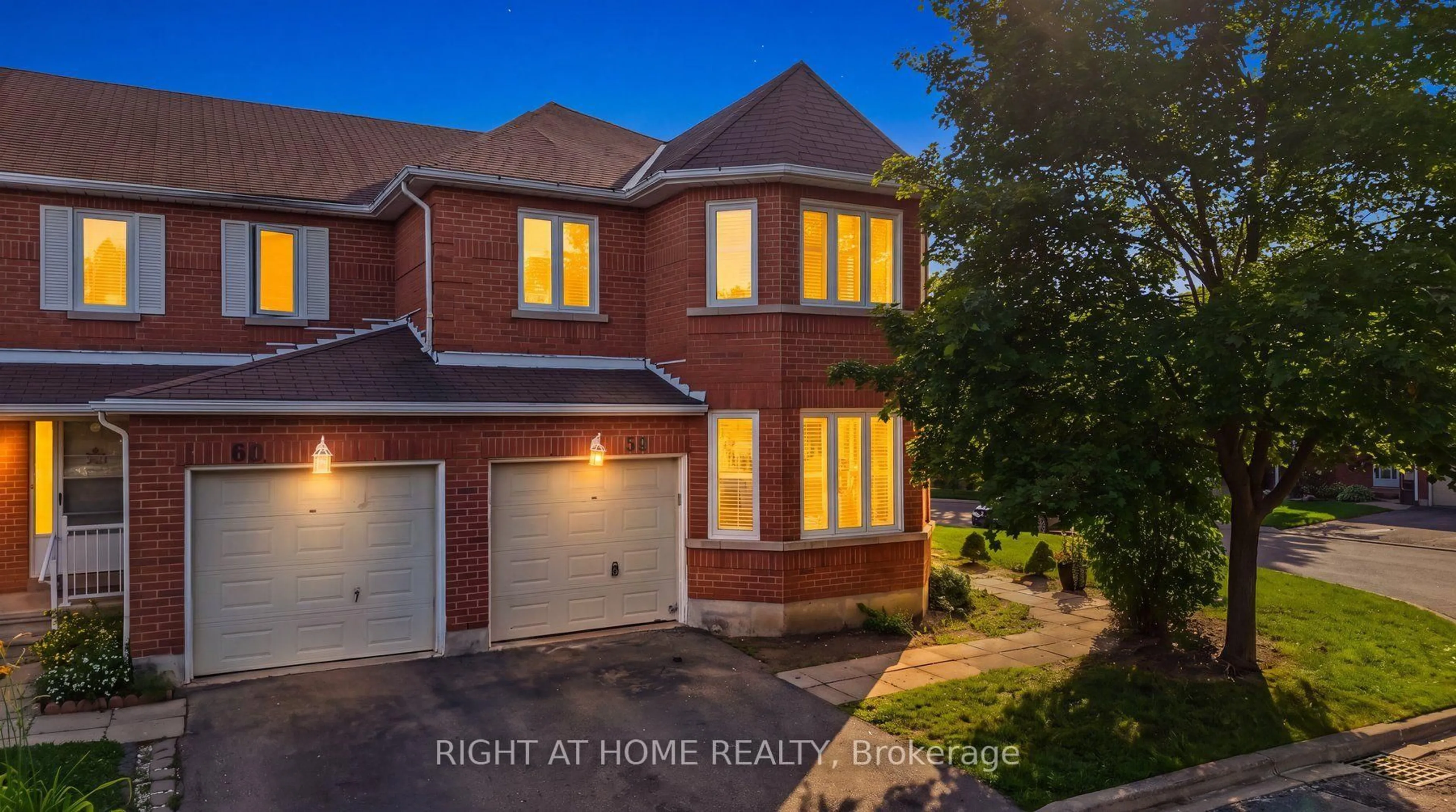 Home with brick exterior material, street for 6050 Bidwell Tr #59, Mississauga Ontario L5V 1V6