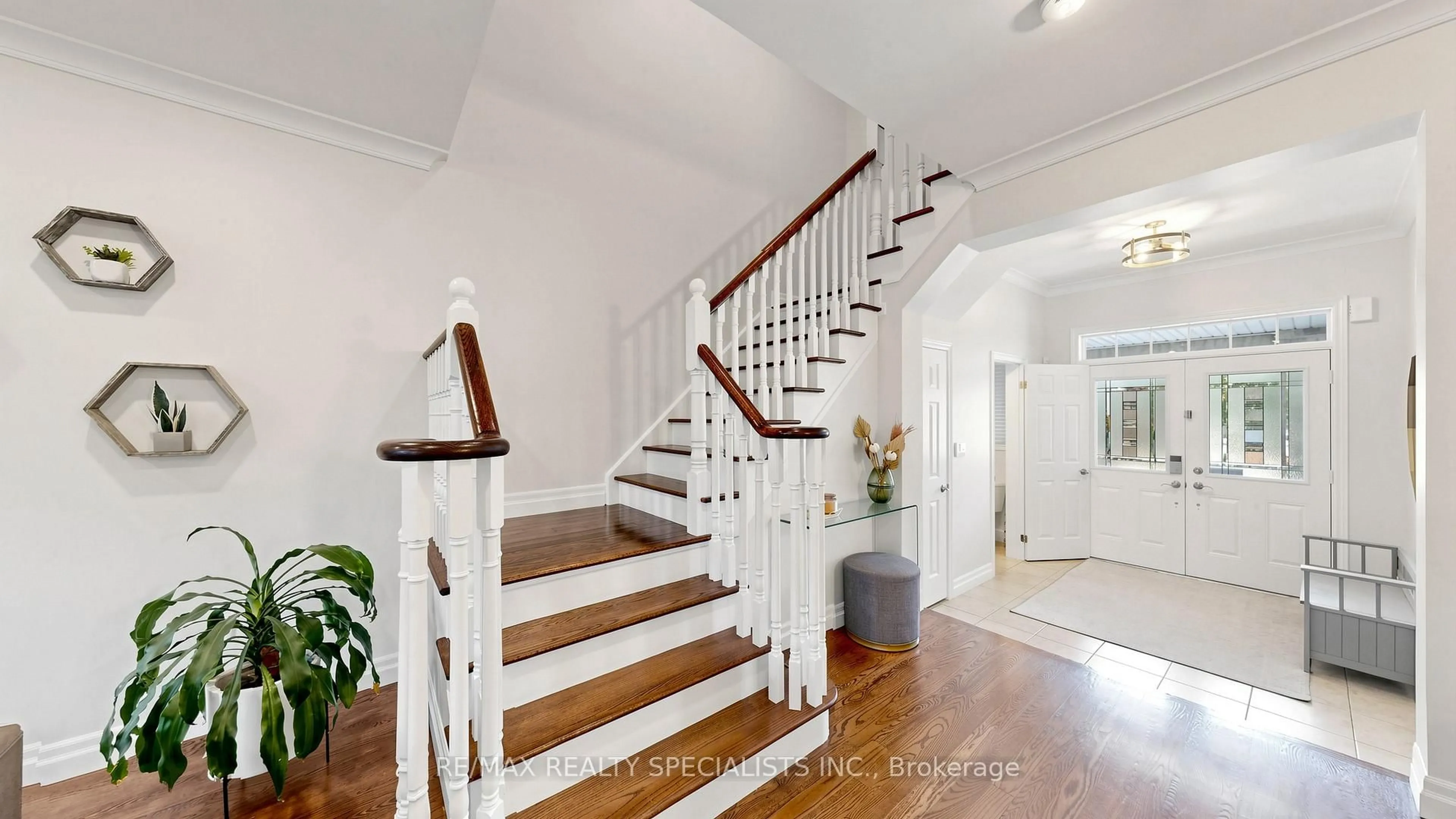 Unknown for 3275 Stalybridge Dr #10, Oakville Ontario L6M 0L2