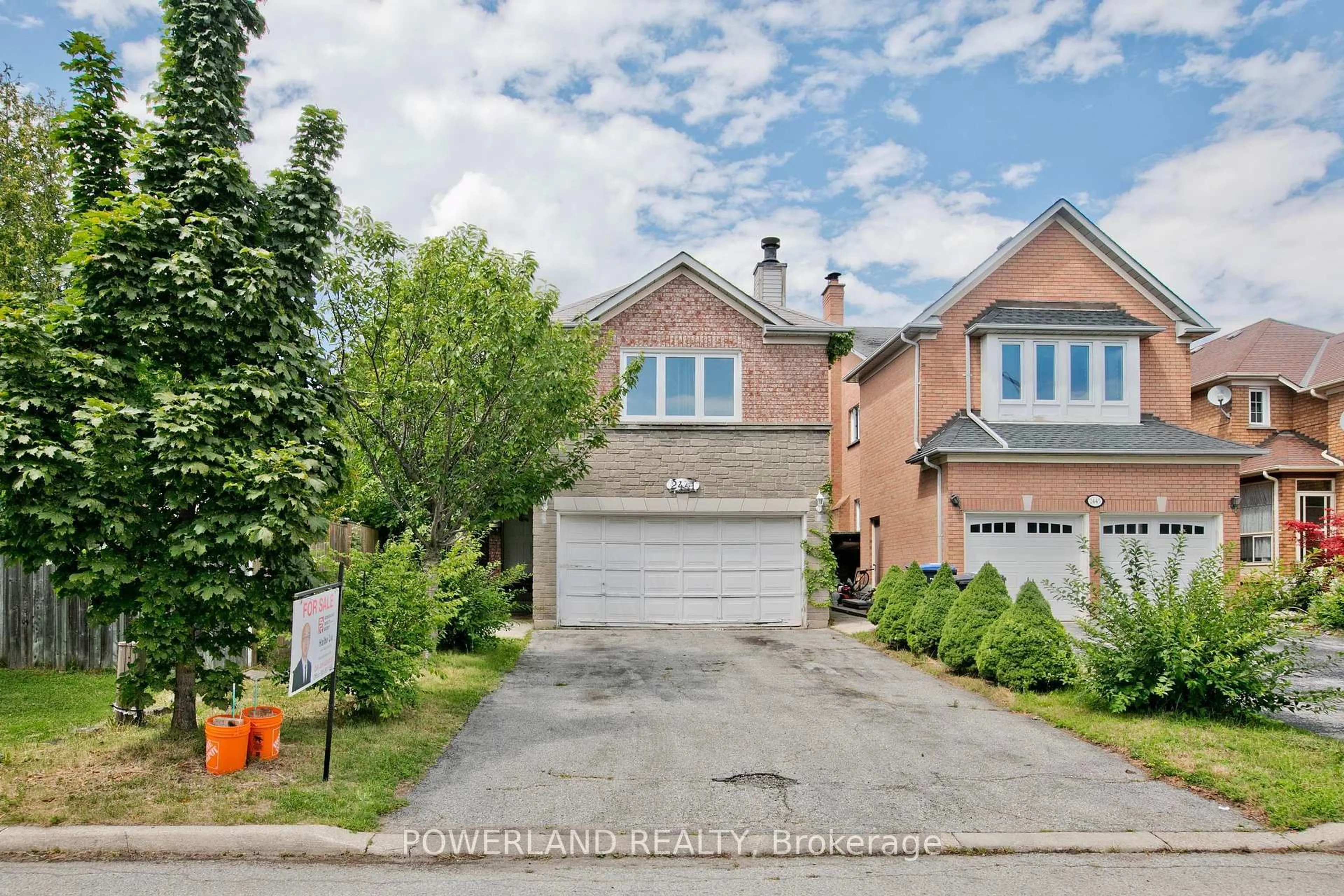 Home with brick exterior material, street for 2441 Strathmore Cres, Mississauga Ontario L5M 5K2