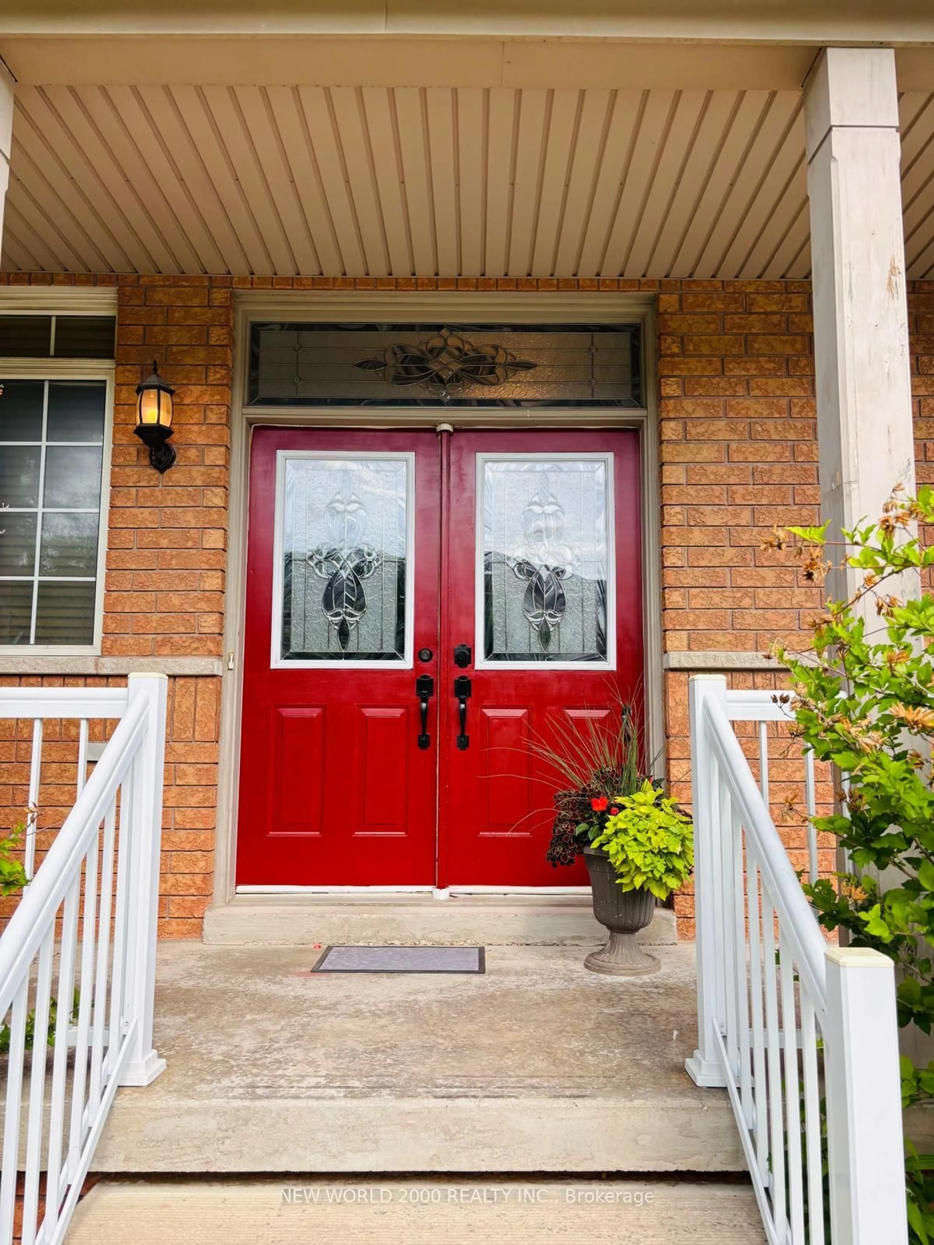 Indoor entryway for 137 Fitzgerald Cres, Milton Ontario L9T 5Y6