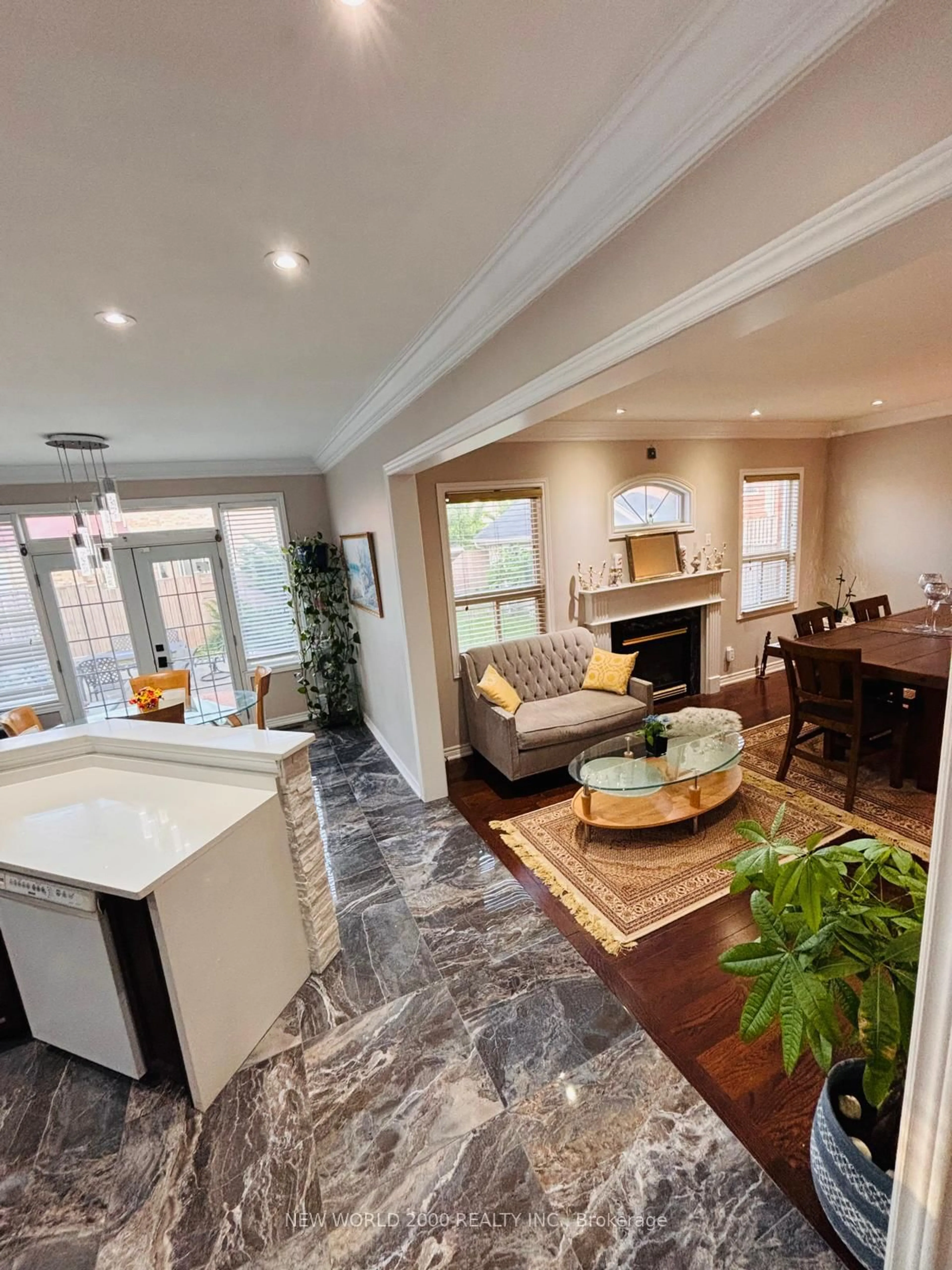 Open concept kitchen, ceramic/tile floor for 137 Fitzgerald Cres, Milton Ontario L9T 5Y6