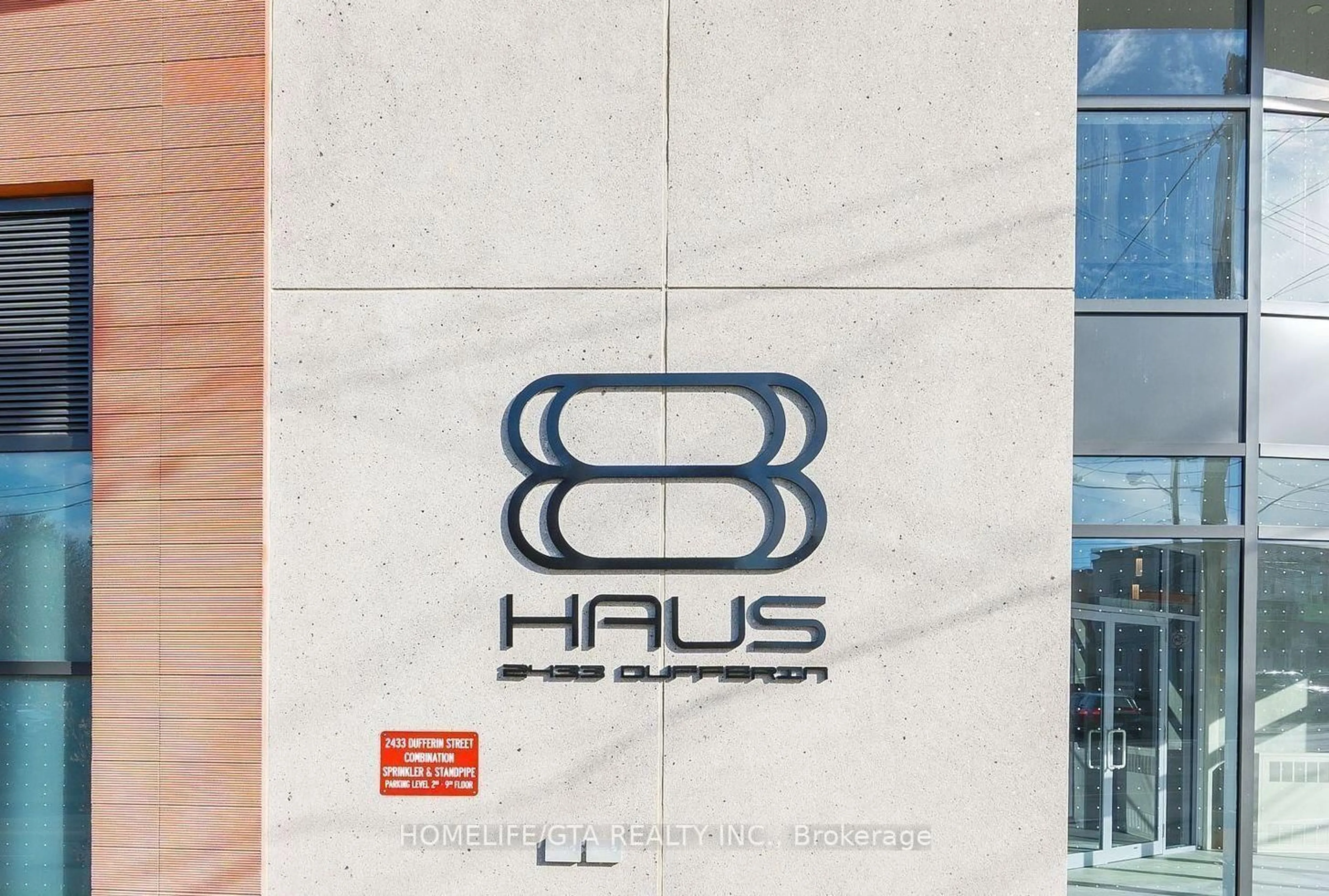 Lobby for 2433 Dufferin St #208, Toronto Ontario M6E 0B4