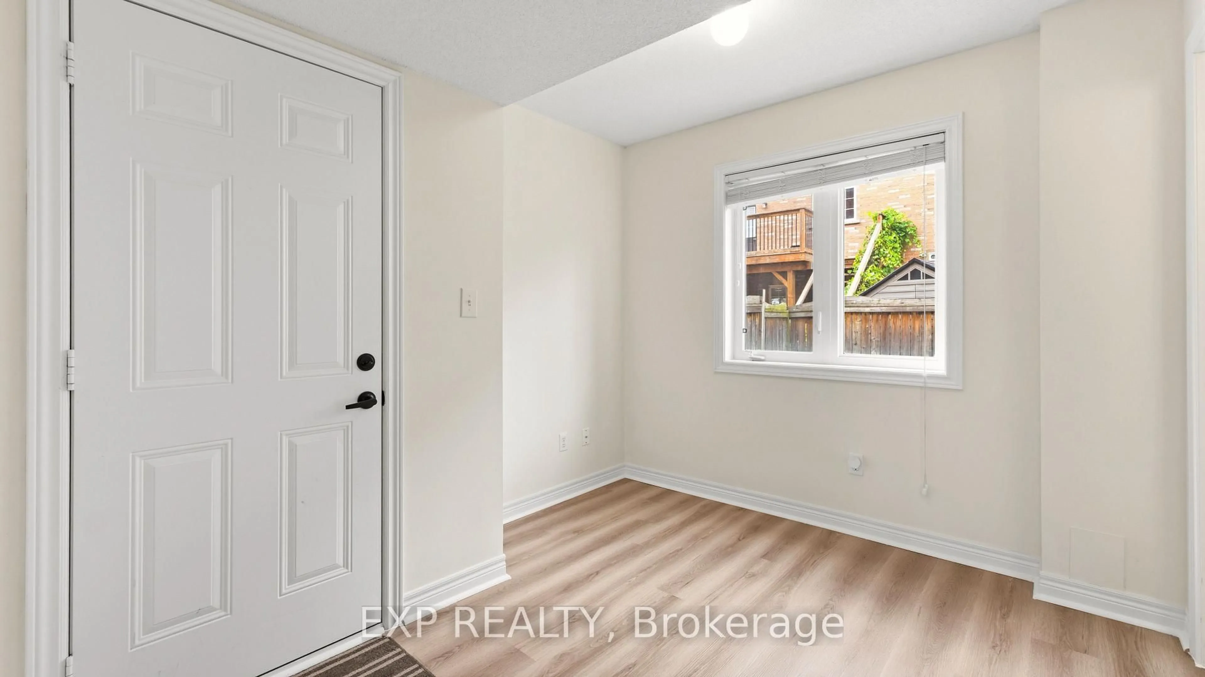 A pic of a room for 45 October Pl, Brampton Ontario L6Y 0R6