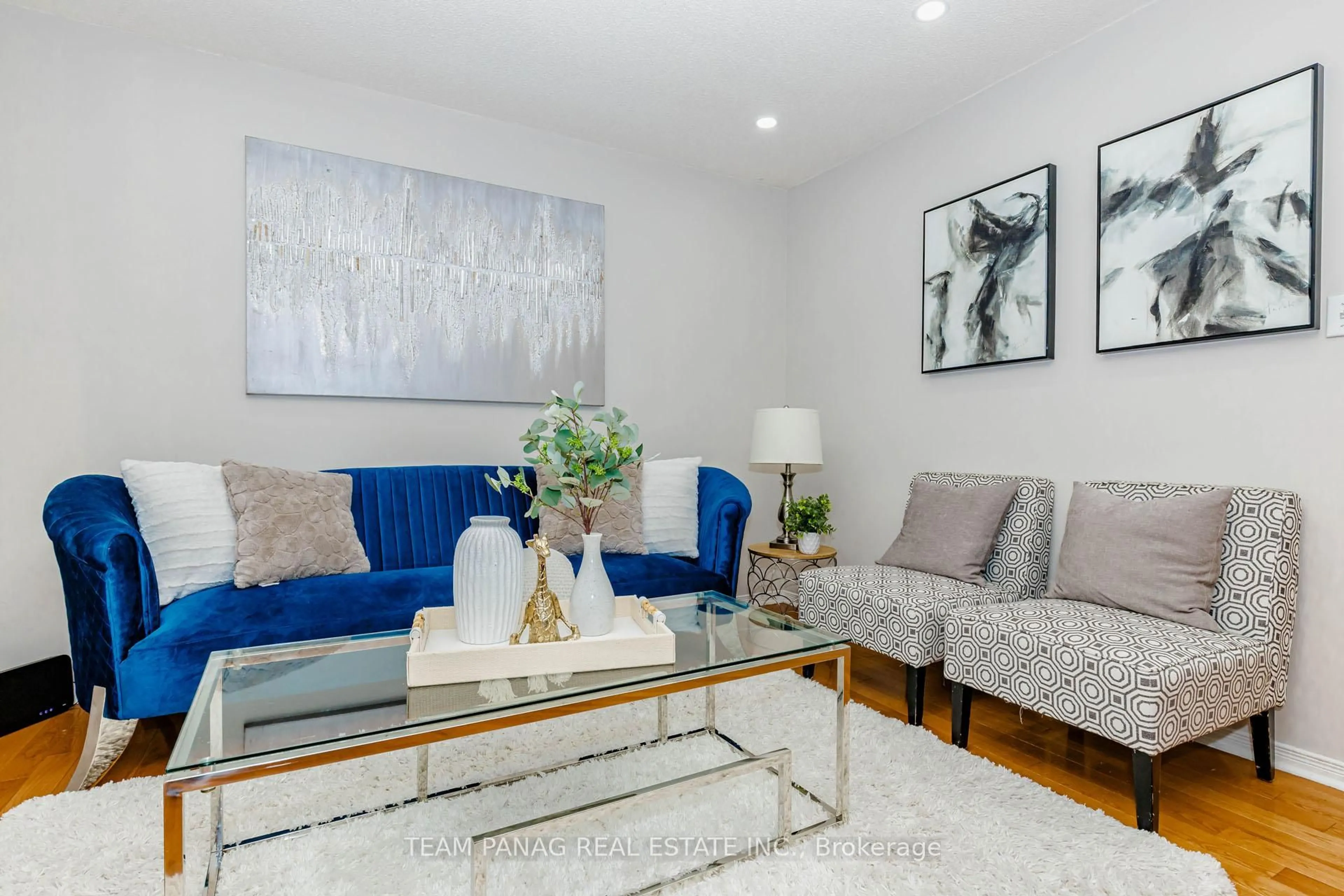 Living room with furniture, unknown for 25 Ural Circ, Brampton Ontario L6R 1H3
