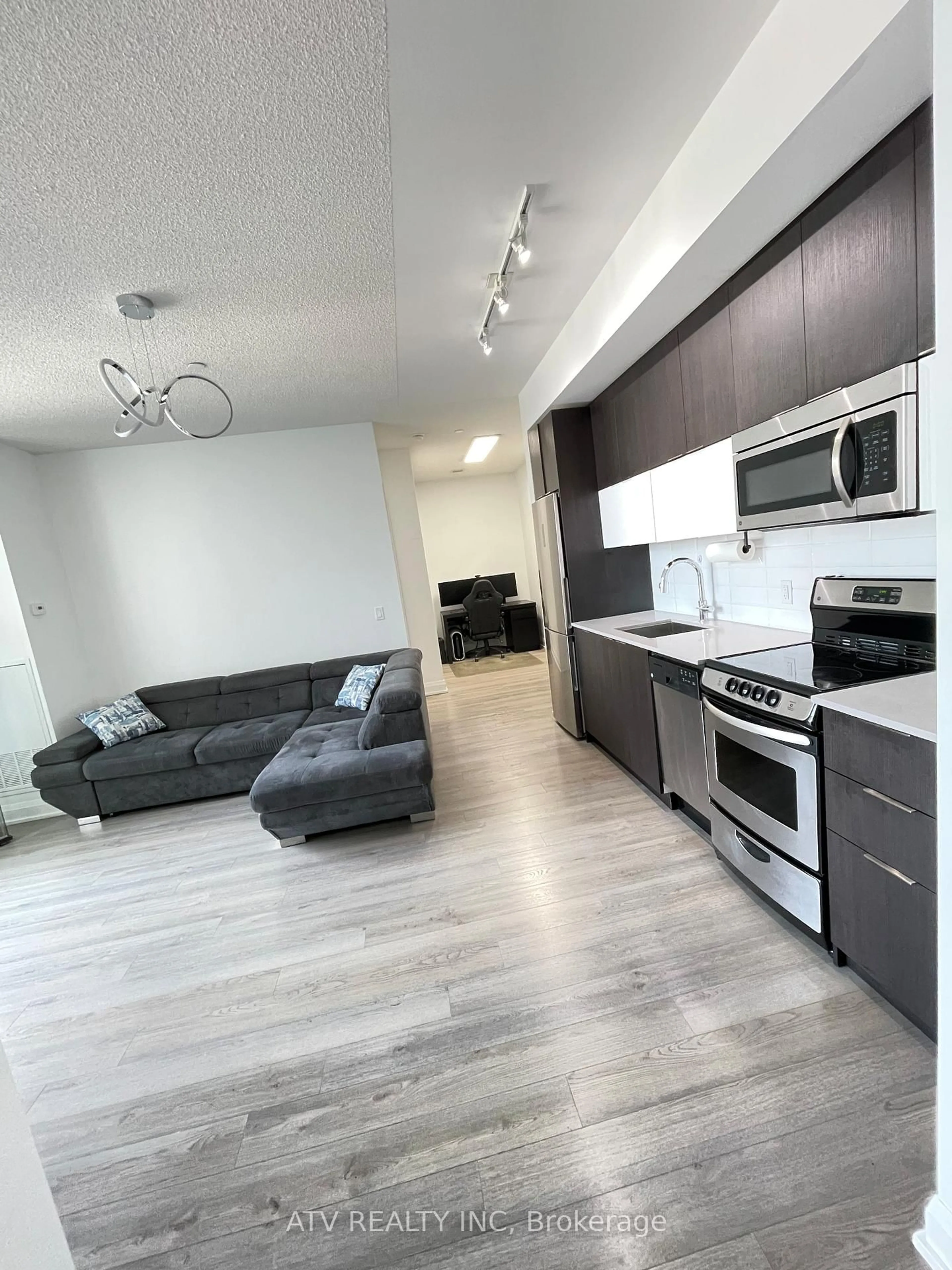 Unknown for 56 Annie Craig Dr #309, Toronto Ontario M8V 0C5